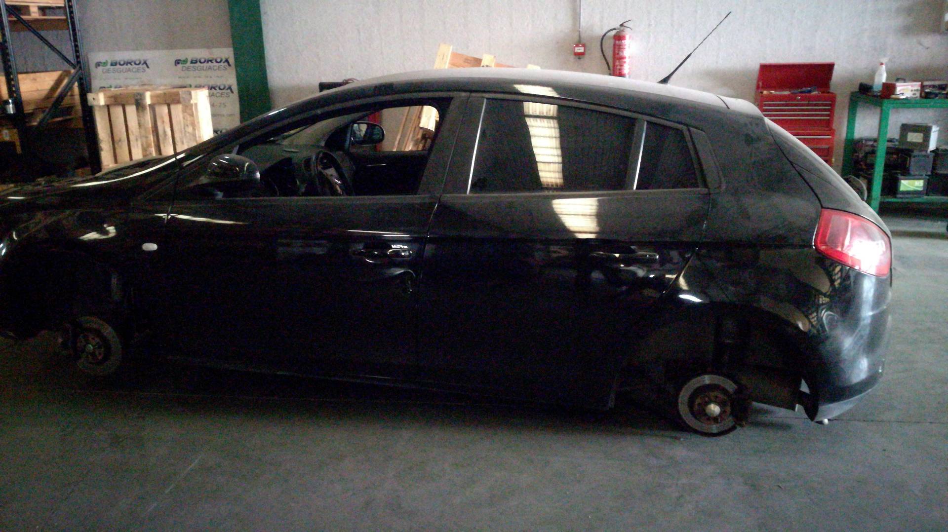 SIN DEFINIR BANDEJA TRASERA FIAT BRAVO 2007 26338 devimagesvext/08283e45-1ba6-4c70-9a92-5b0ff35685bb/migcrv/imagenes/000/000/315/000000315208.jpeg