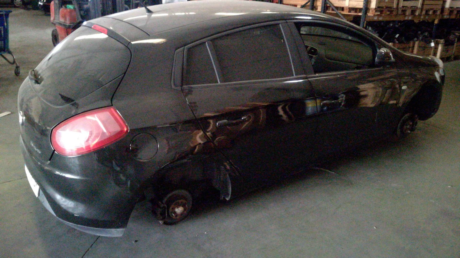 SIN DEFINIR BANDEJA TRASERA FIAT BRAVO 2007 26338 devimagesvext/08283e45-1ba6-4c70-9a92-5b0ff35685bb/migcrv/imagenes/000/000/315/000000315212.jpeg
