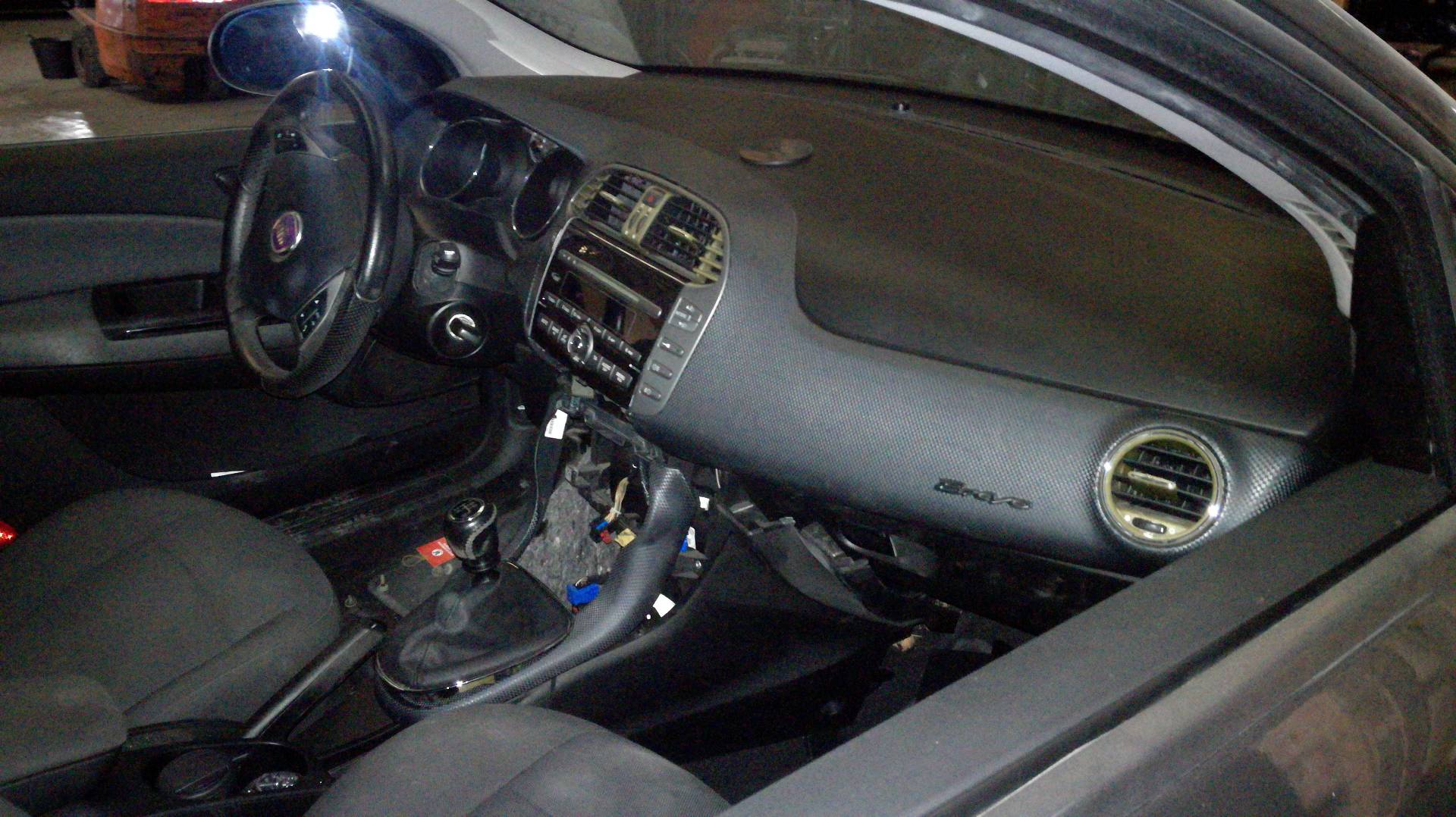 SIN DEFINIR BANDEJA TRASERA FIAT BRAVO 2007 26338 devimagesvext/08283e45-1ba6-4c70-9a92-5b0ff35685bb/migcrv/imagenes/000/000/315/000000315214.jpeg