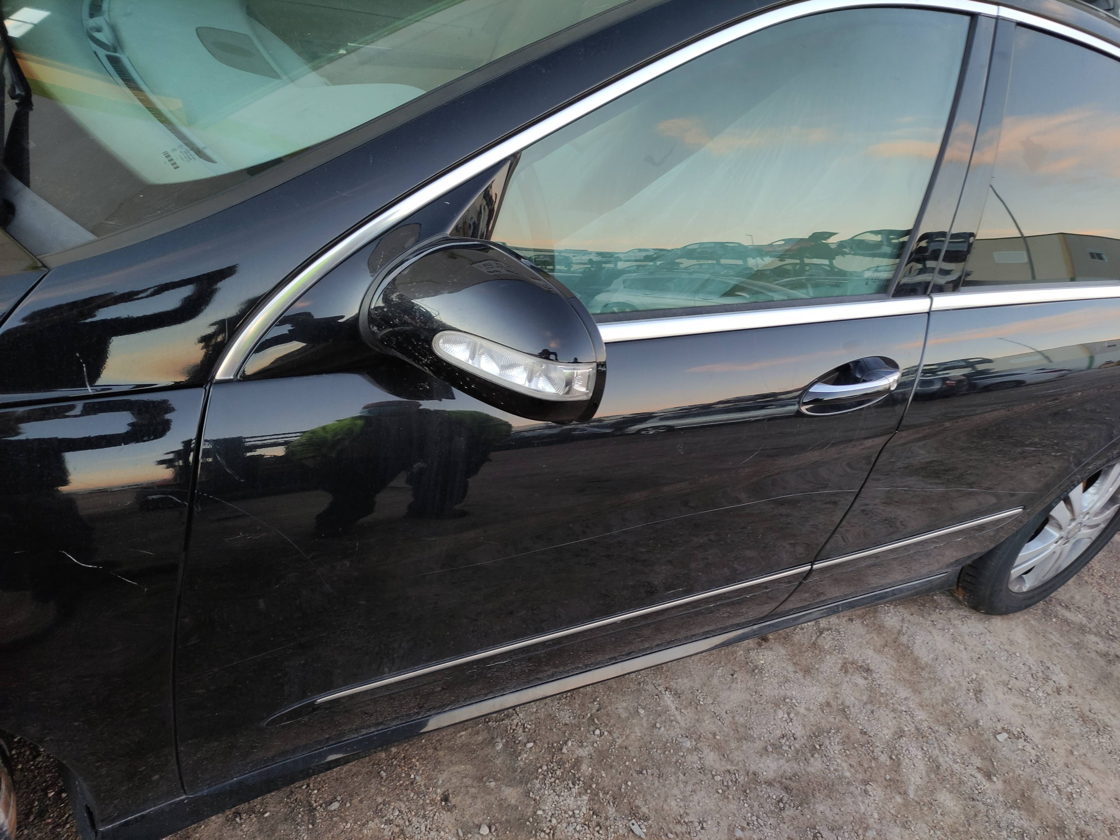 SIN DEFINIR PUERTA DELANTERA IZQUIERDA MERCEDES-BENZ R 2009 28057 devimagesvext/08283e45-1ba6-4c70-9a92-5b0ff35685bb/migcrv/imagenes/000/000/326/000000326776.jpeg