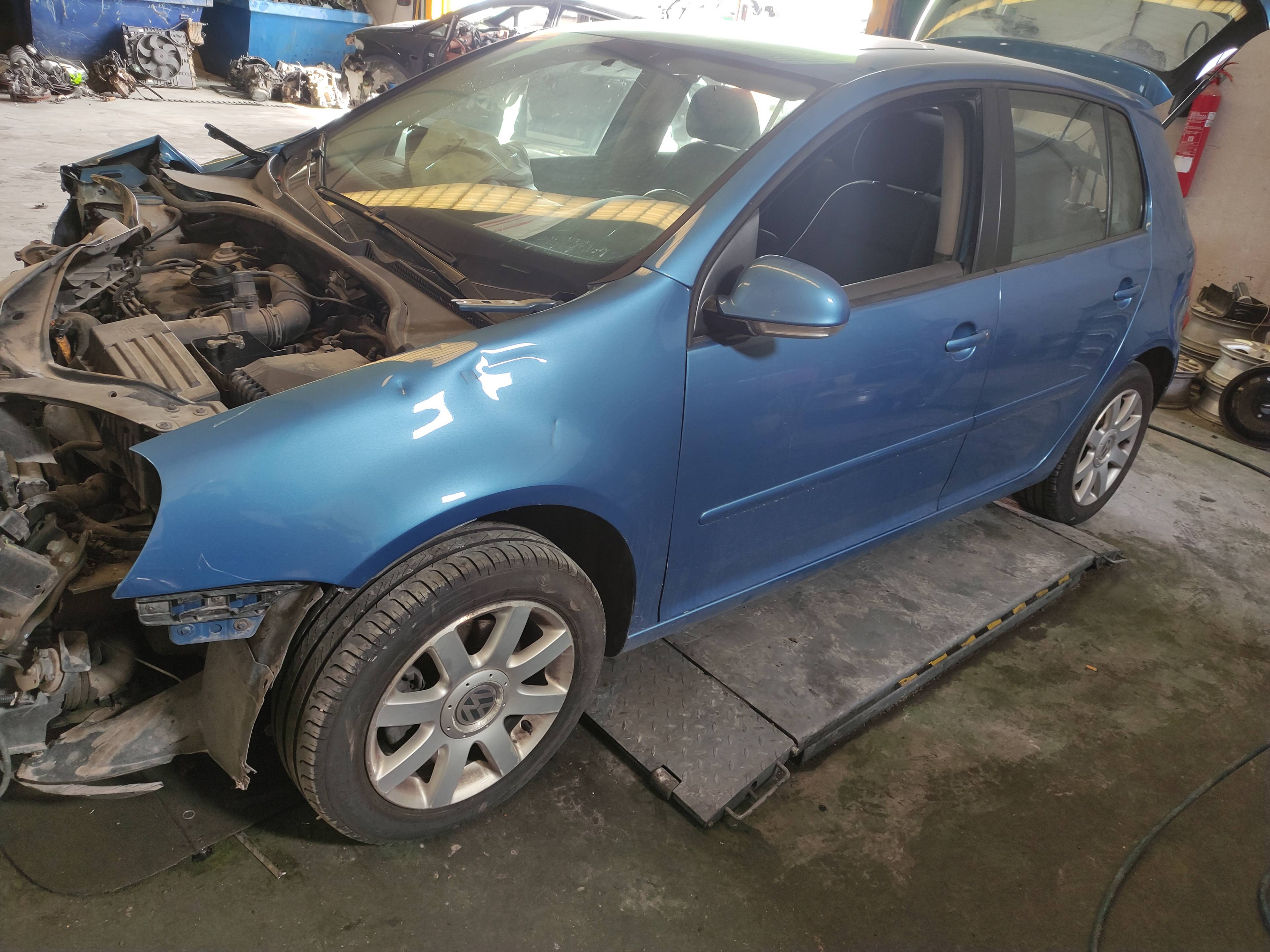 0390241744 MOTOR LIMPIA DELANTERO VOLKSWAGEN GOLF V 2005 17754 devimagesvext/08283e45-1ba6-4c70-9a92-5b0ff35685bb/migcrv/imagenes/000/000/342/000000342719.jpeg
