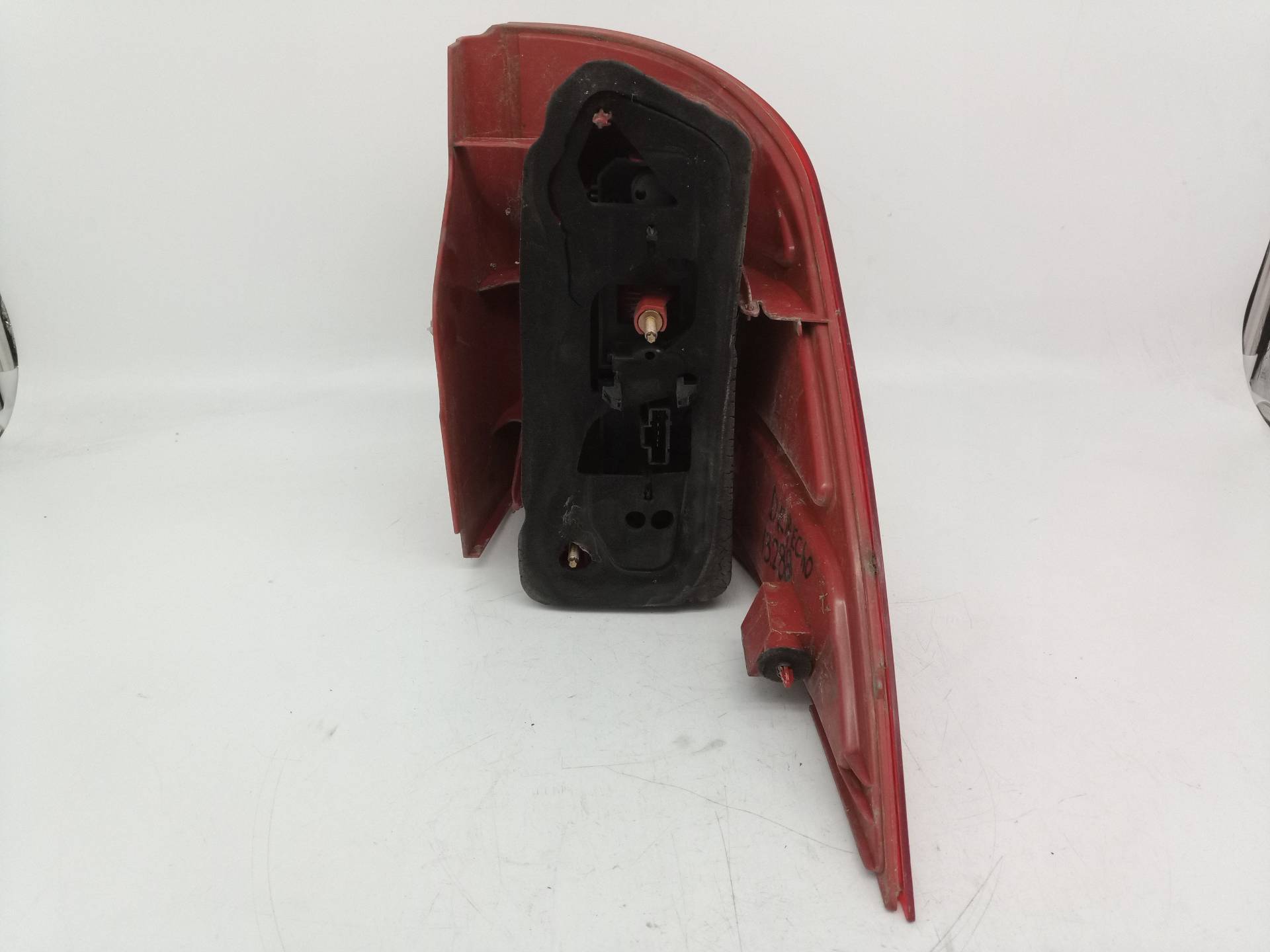 SIN DEFINIR PILOTO TRASERO DERECHO PEUGEOT 1007 2006 31631 devimagesvext/08283e45-1ba6-4c70-9a92-5b0ff35685bb/migcrv/imagenes/000/000/344/000000344829.jpeg