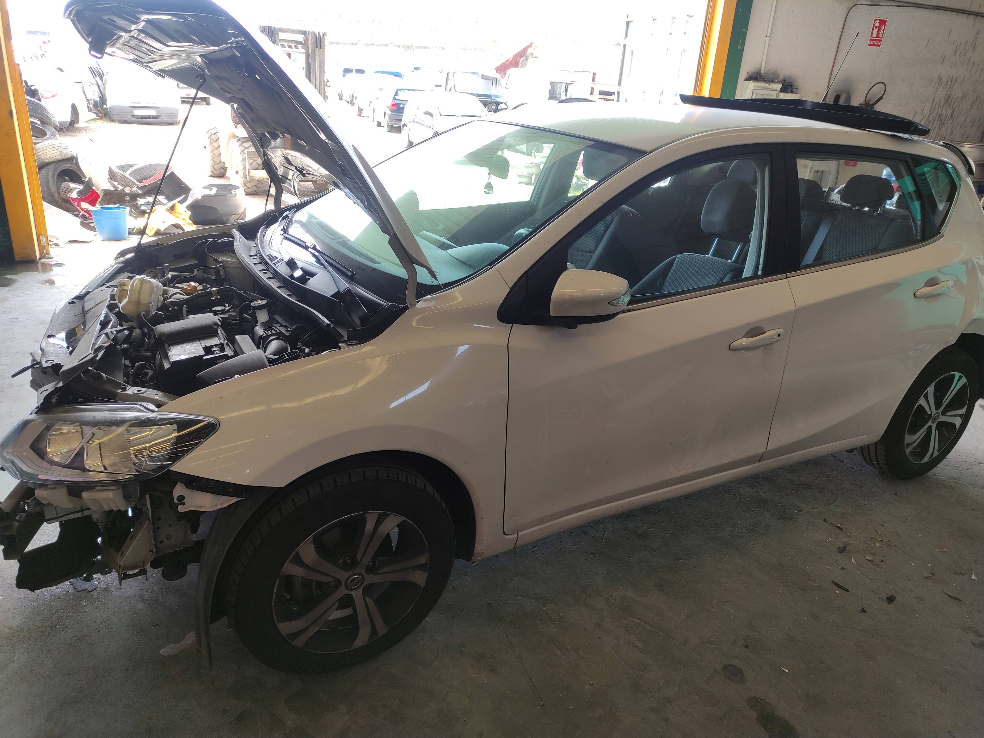R16 LLANTA NISSAN PULSAR 2017 7857 devimagesvext/08283e45-1ba6-4c70-9a92-5b0ff35685bb/migcrv/imagenes/000/000/349/000000349754.jpeg