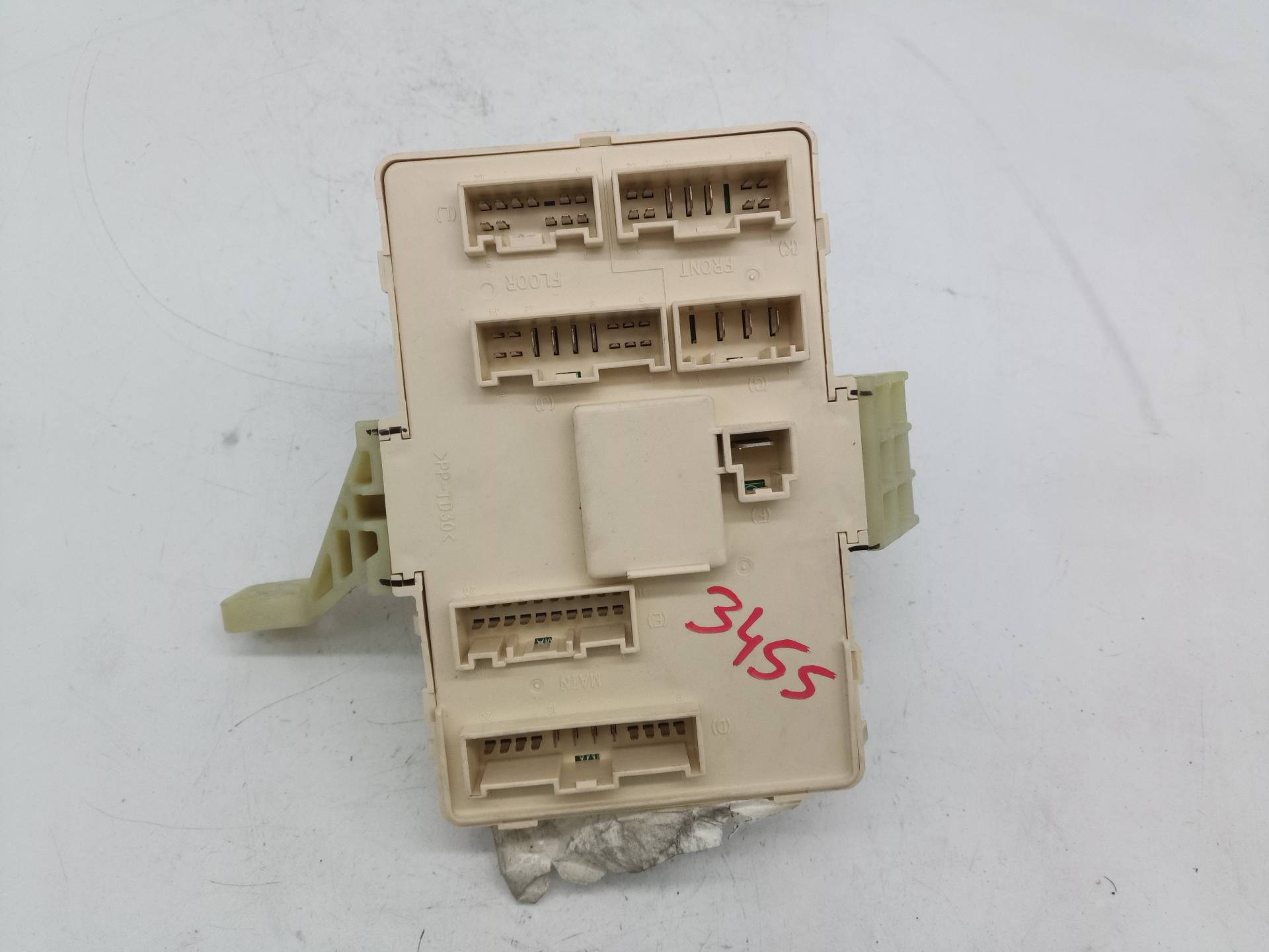 919503K010 CAJA RELES FUSIBLES HYUNDAI SONATA 2009 18408 devimagesvext/08283e45-1ba6-4c70-9a92-5b0ff35685bb/migcrv/imagenes/000/000/357/000000357458.jpeg