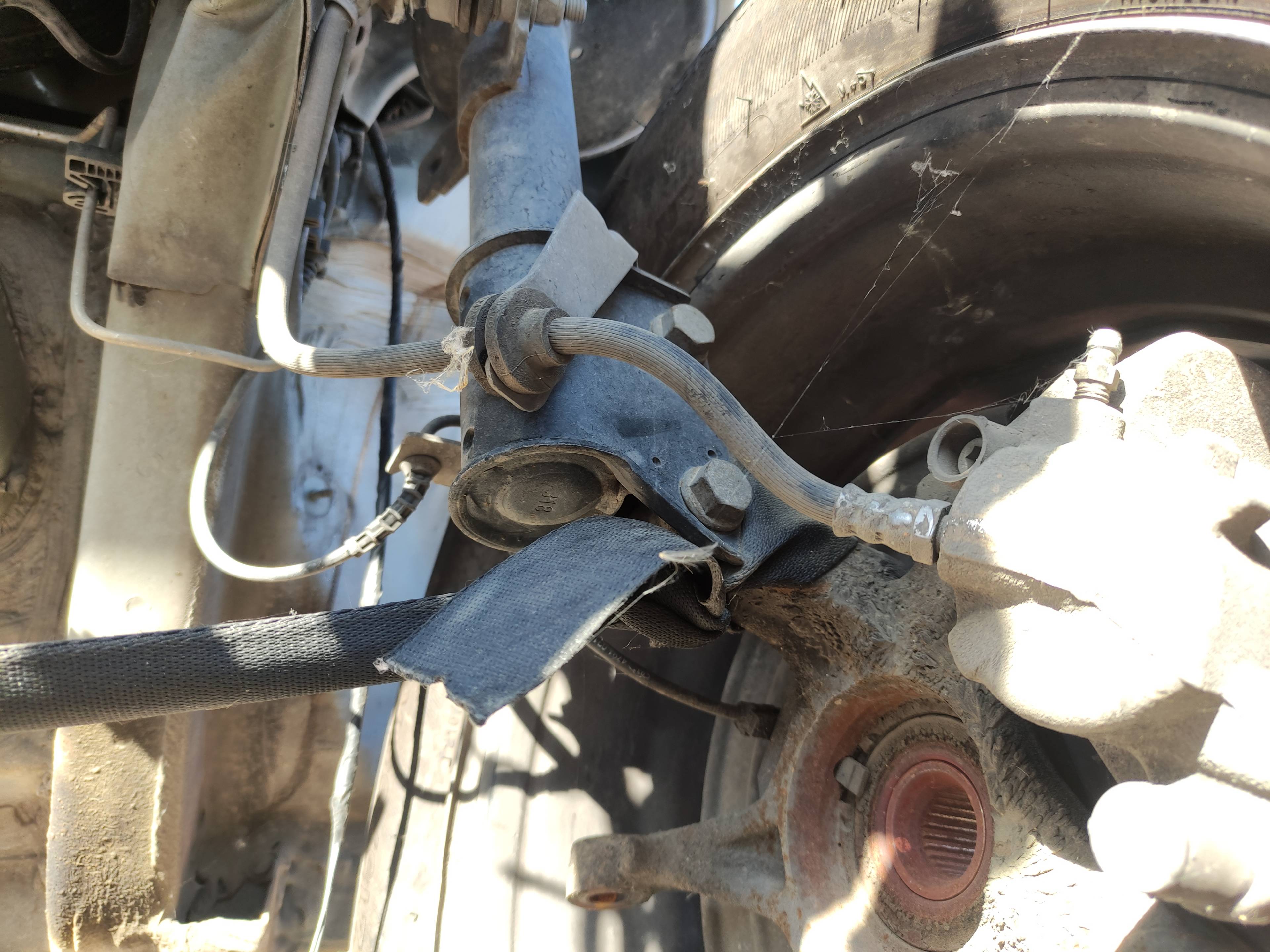 SIN DEFINIR AMORTIGUADOR DELANTERO IZQUIERDO DACIA DUSTER I 2015 15006 devimagesvext/08283e45-1ba6-4c70-9a92-5b0ff35685bb/migcrv/imagenes/000/000/368/000000368060.jpeg