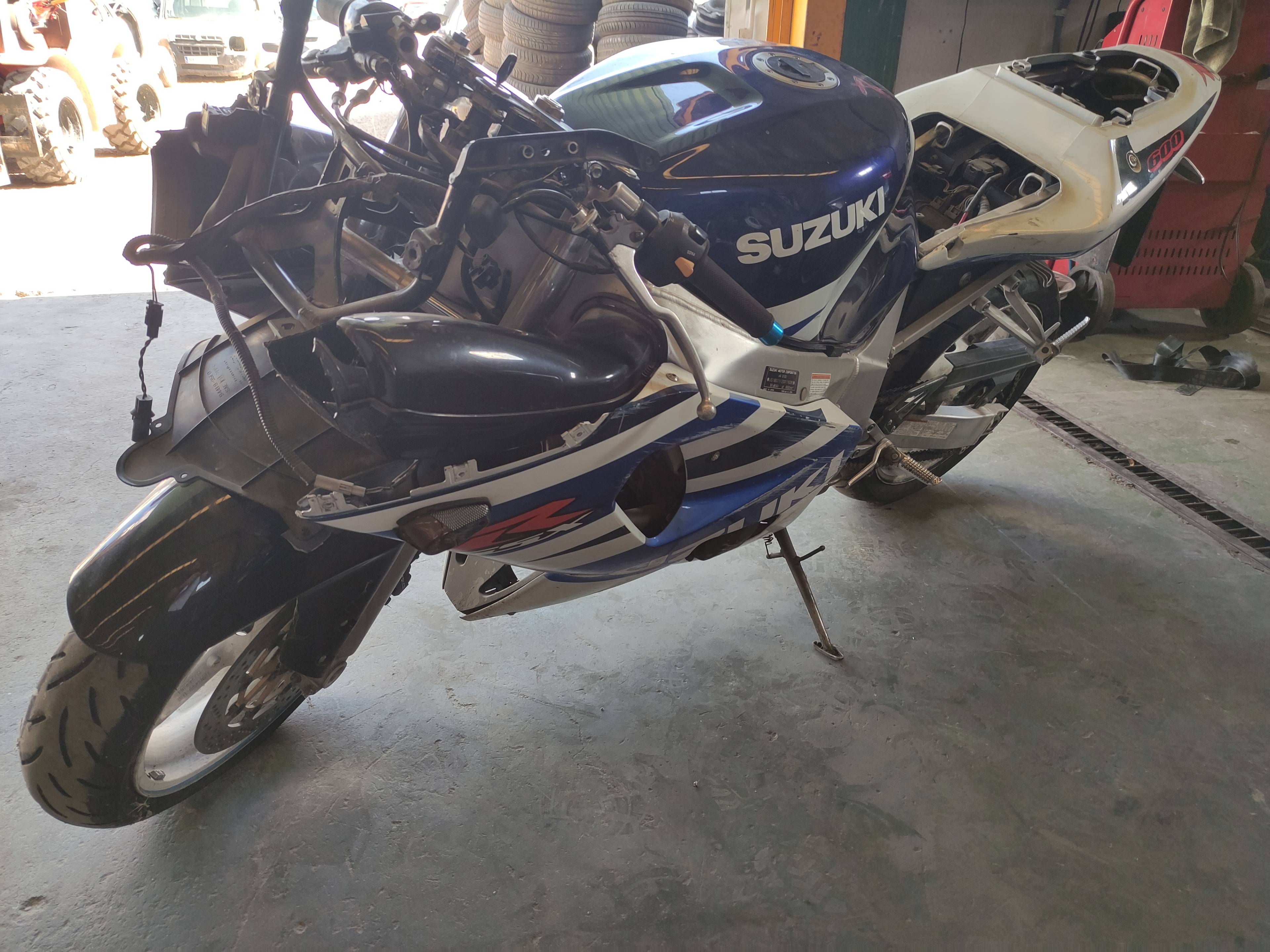 SIN DEFINIR TUBO ESCAPE CENTRAL SUZUKI GSX-R 6007501000 2003 34401 devimagesvext/08283e45-1ba6-4c70-9a92-5b0ff35685bb/migcrv/imagenes/000/000/375/000000375442.jpeg