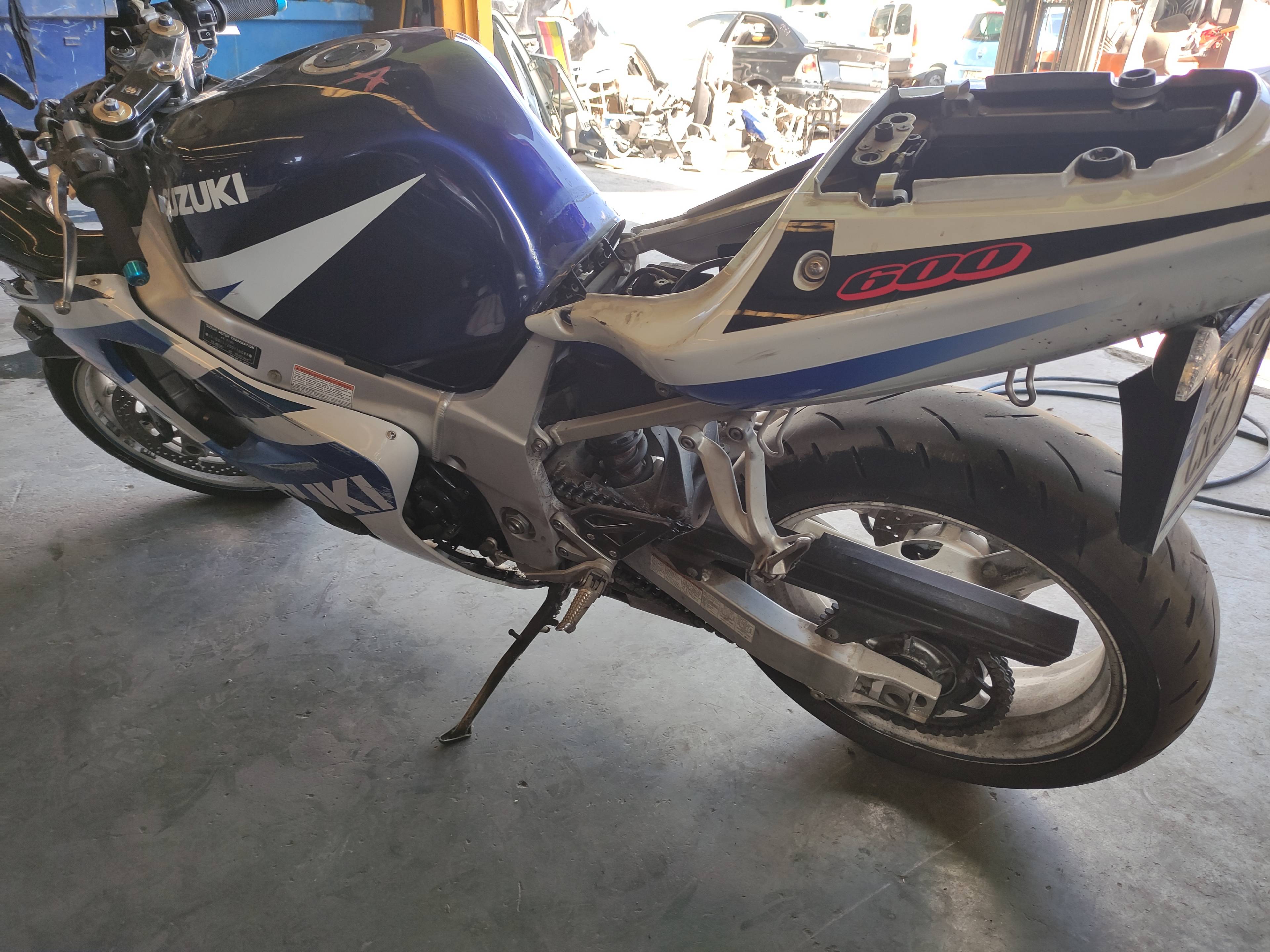 SIN DEFINIR TUBO ESCAPE CENTRAL SUZUKI GSX-R 6007501000 2003 34401 devimagesvext/08283e45-1ba6-4c70-9a92-5b0ff35685bb/migcrv/imagenes/000/000/375/000000375444.jpeg