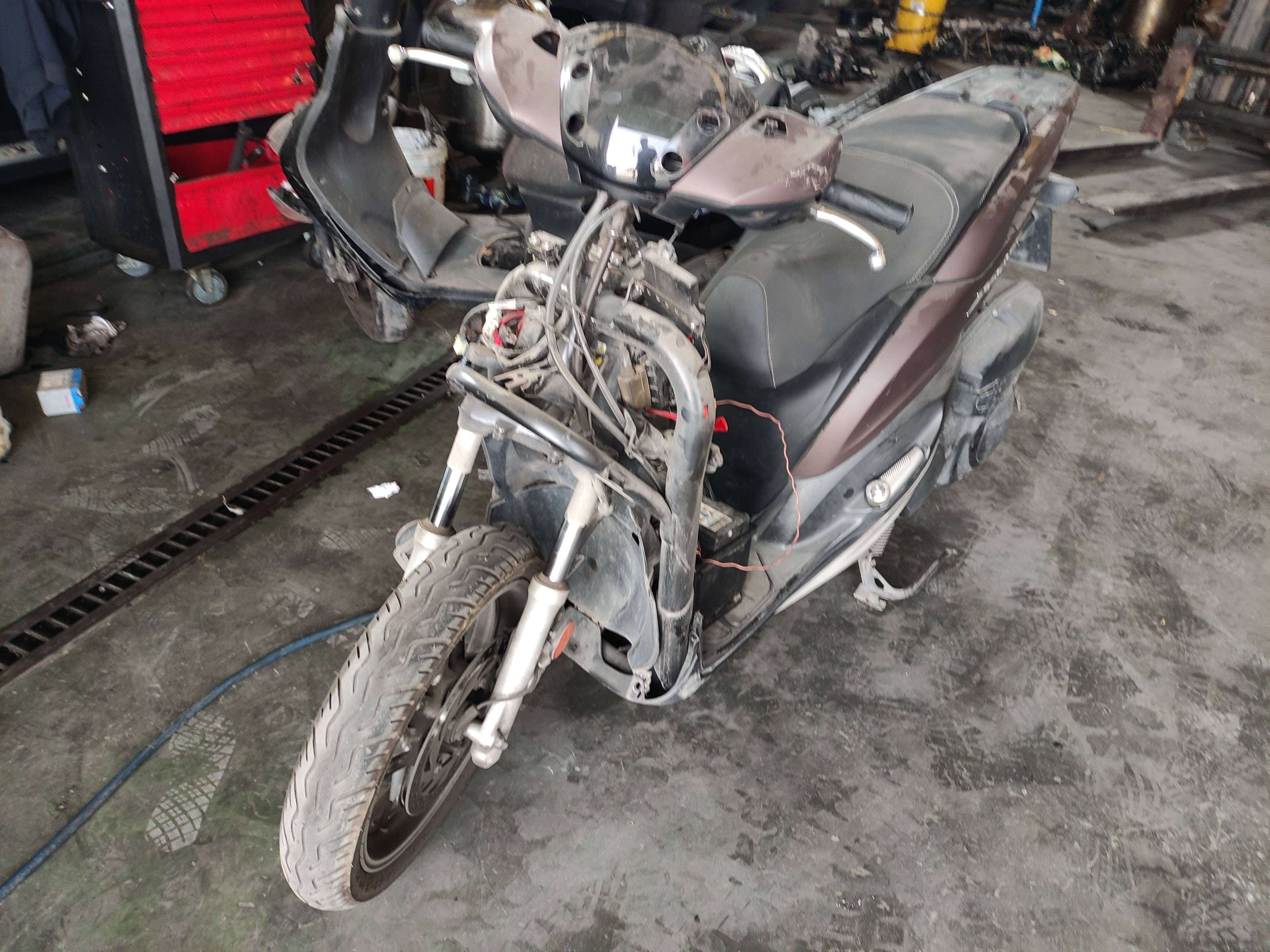 SIN DEFINIR MANDO LIMPIA YAMAHA XENTER 125 2018 22639 devimagesvext/08283e45-1ba6-4c70-9a92-5b0ff35685bb/migcrv/imagenes/000/000/376/000000376172.jpeg