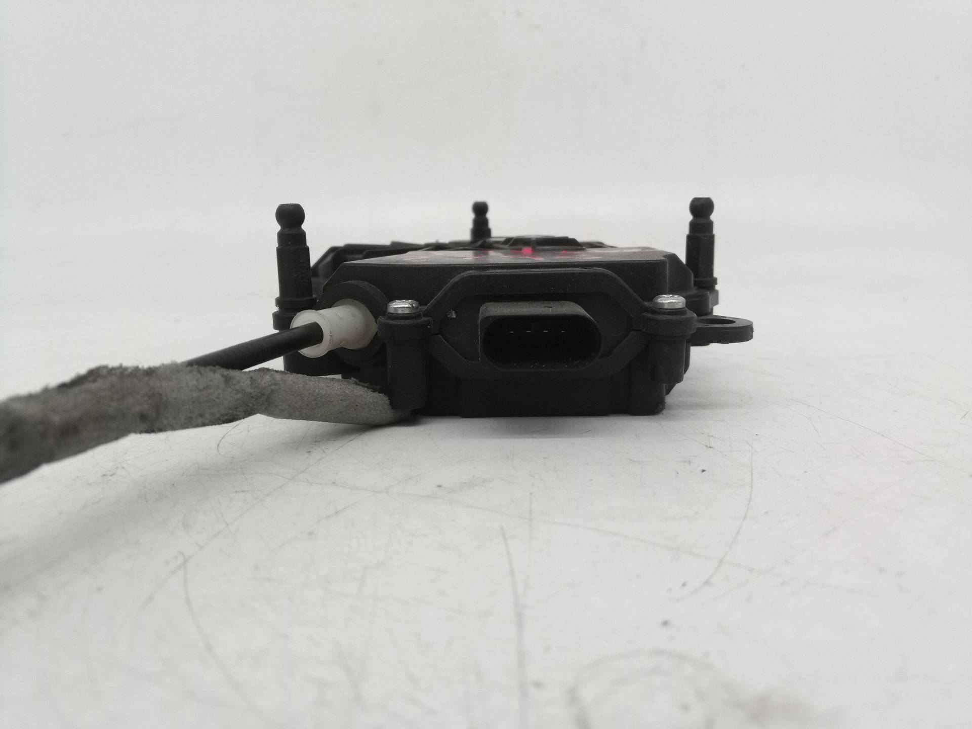 DK62404C10AB CERRADURA PUERTA TRASERA DERECHA LAND ROVER RANGE ROVER SPORT 2014 30375 devimagesvext/08283e45-1ba6-4c70-9a92-5b0ff35685bb/migcrv/imagenes/000/000/378/000000378700.jpeg
