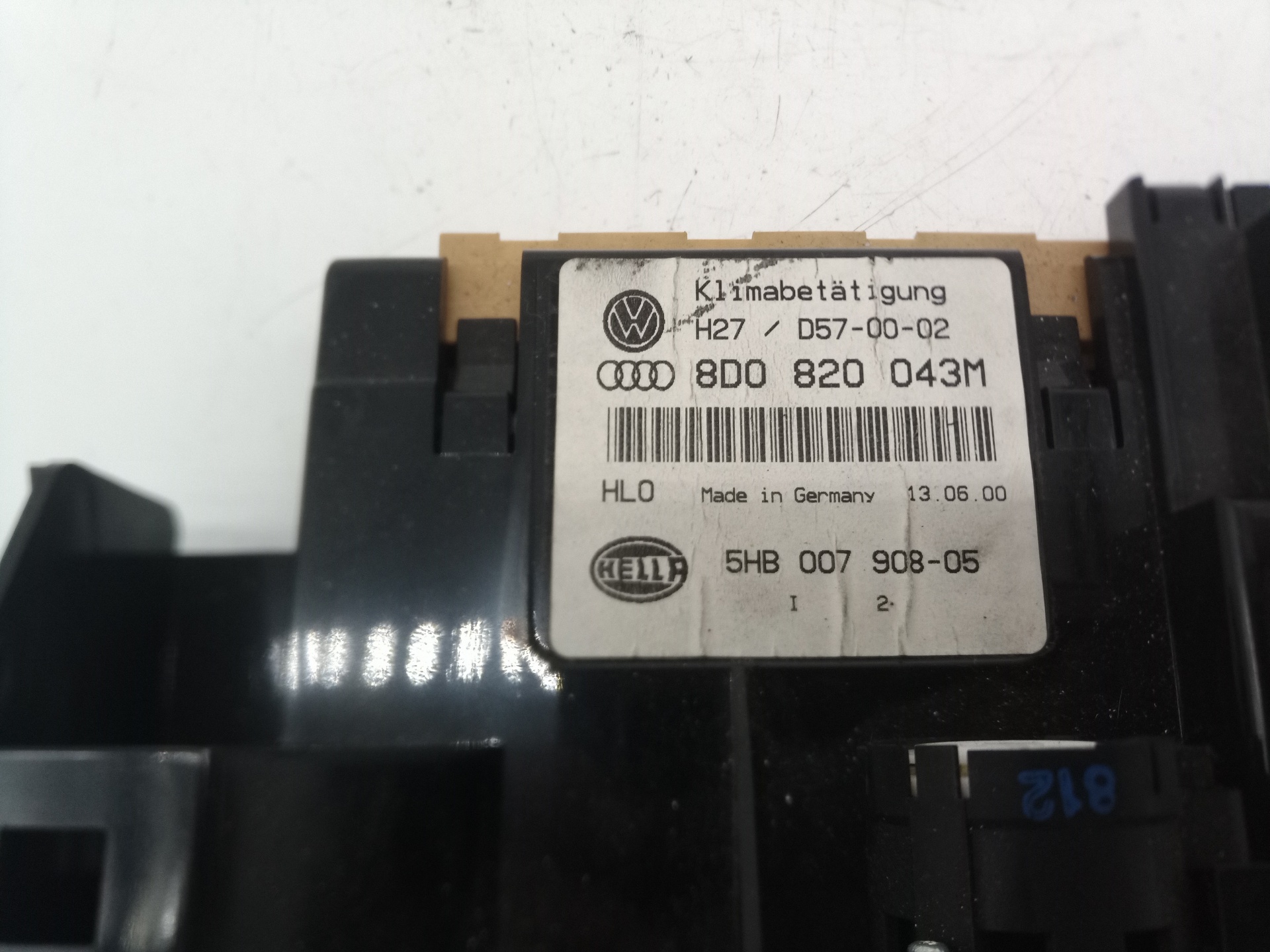 8D0820043M MANDO CLIMATIZADOR AUDI A4 BERLINA 2003 24707 devimagesvext/08283e45-1ba6-4c70-9a92-5b0ff35685bb/migcrv/imagenes/000/000/379/000000379676.jpeg