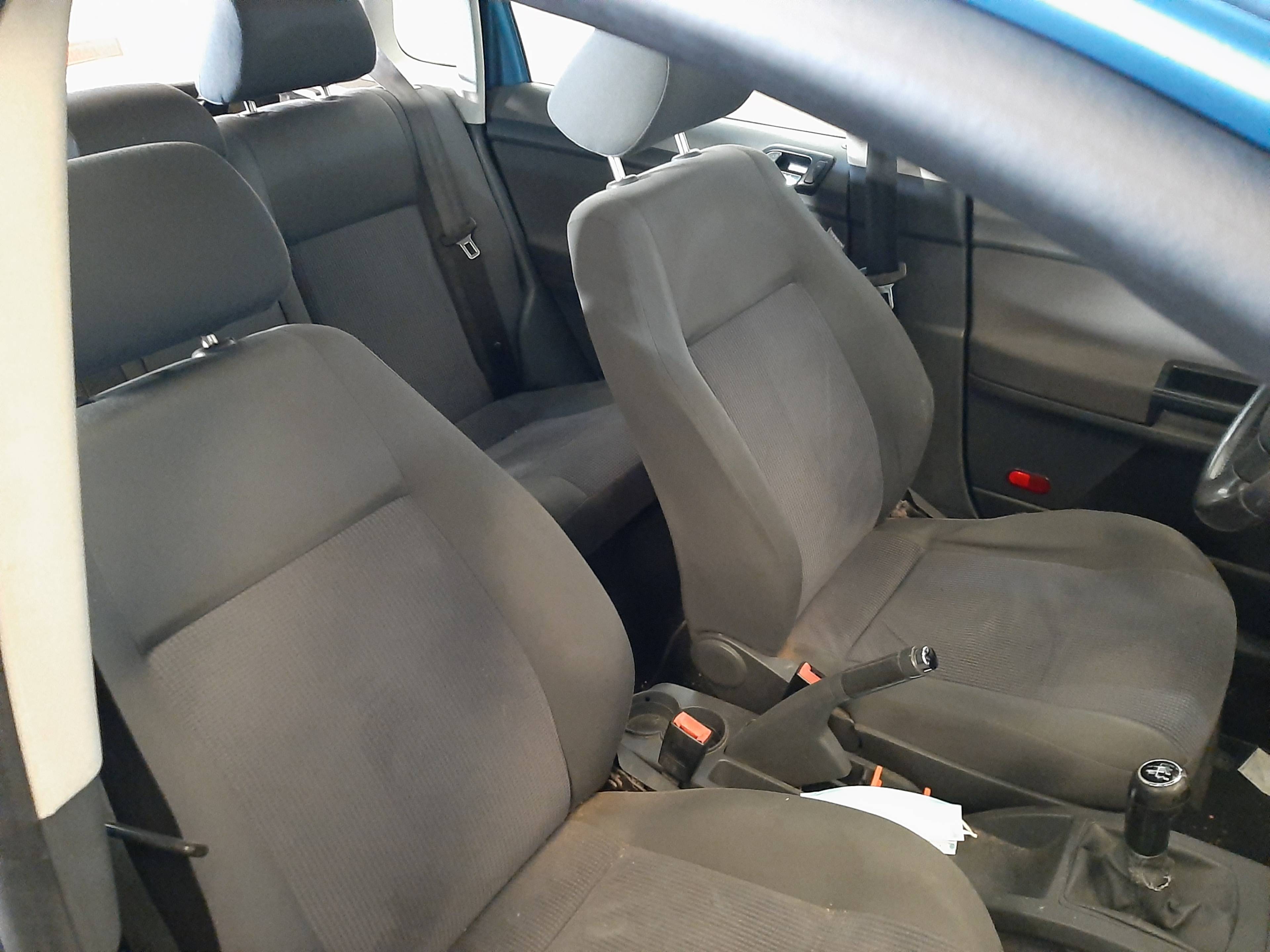 038130073AG INYECTOR VOLKSWAGEN POLO 2007 2141 devimagesvext/08283e45-1ba6-4c70-9a92-5b0ff35685bb/migcrv/imagenes/000/000/379/000000379944.jpeg