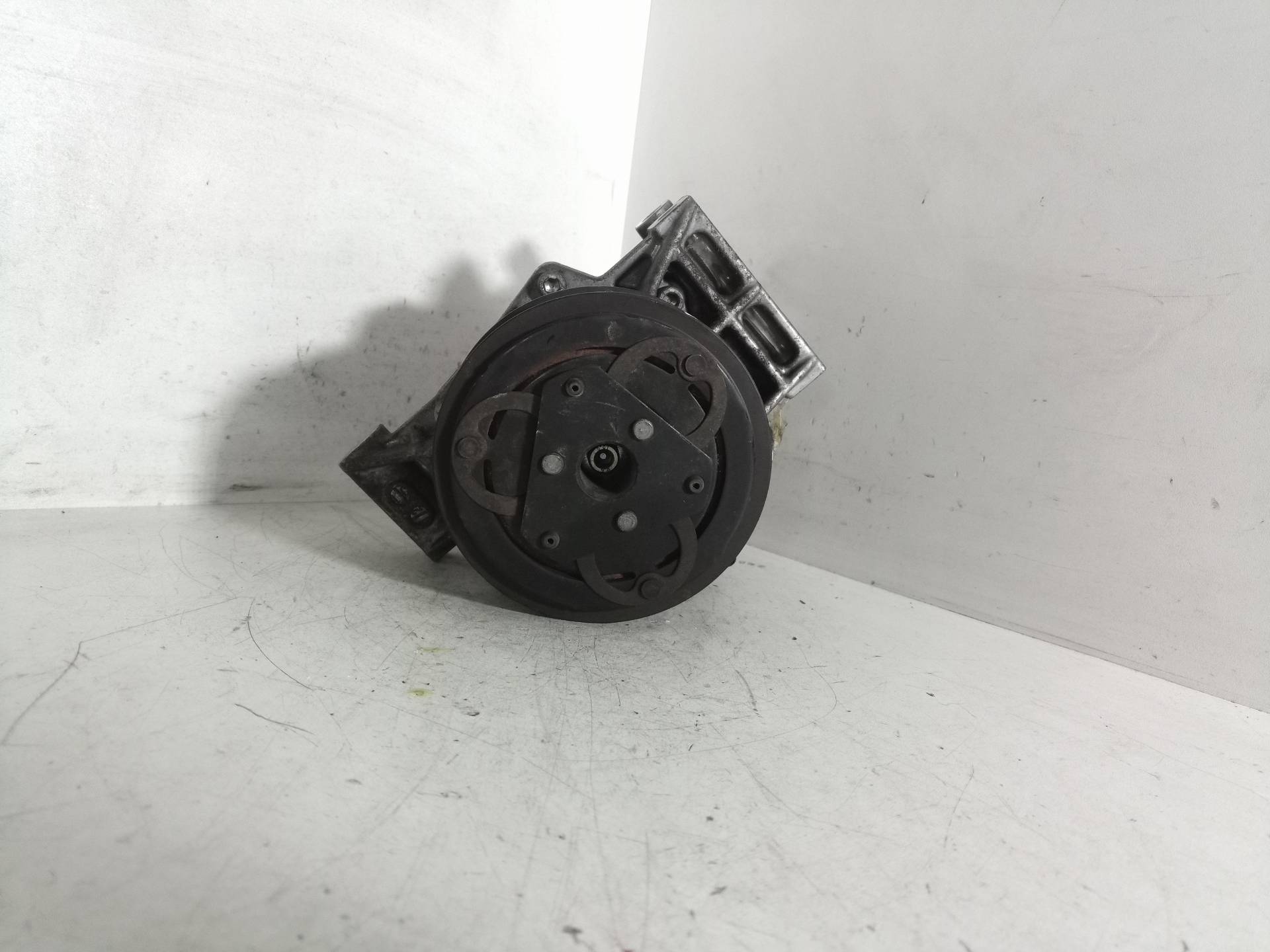 926001HC5A COMPRESOR AIRE ACONDICIONADO NISSAN MICRA 2012 24283 devimagesvext/08283e45-1ba6-4c70-9a92-5b0ff35685bb/migcrv/imagenes/000/000/383/000000383442.jpeg