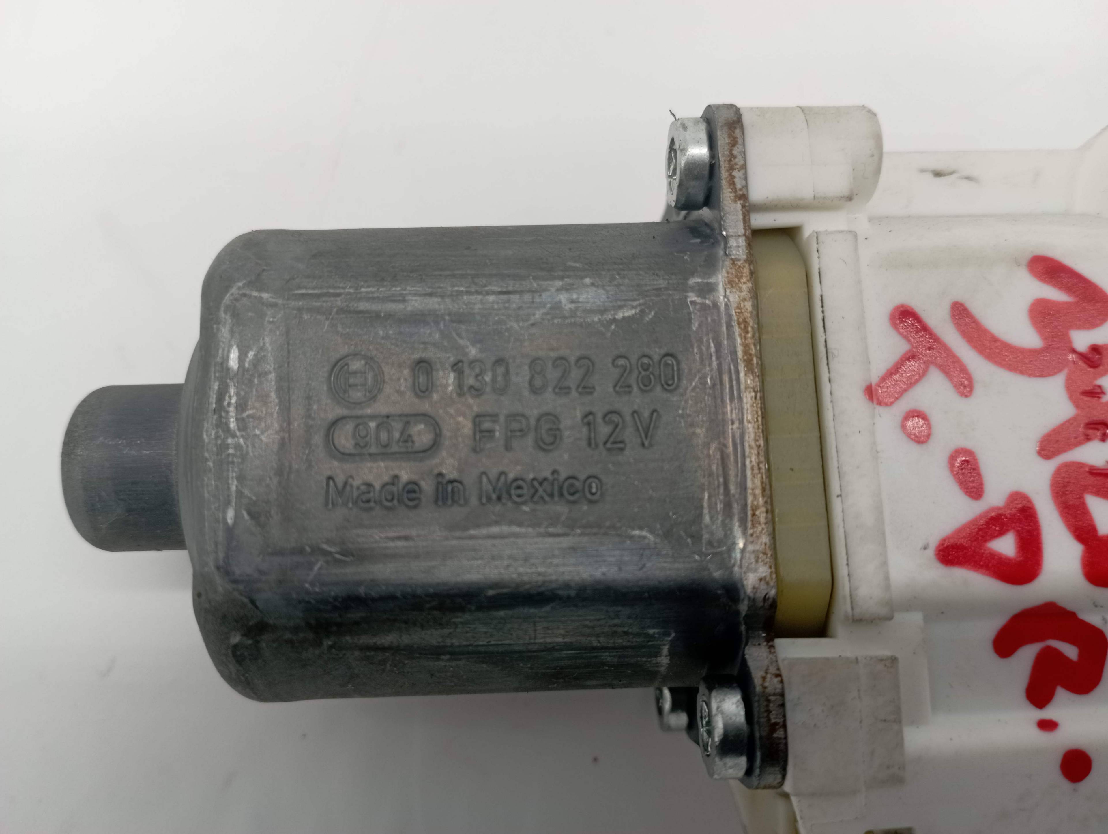 0130822280 MOTOR ELEVALUNAS TRASERO DERECHO MERCEDES-BENZ R 2009 18056 devimagesvext/08283e45-1ba6-4c70-9a92-5b0ff35685bb/migcrv/imagenes/000/000/388/000000388956.jpeg