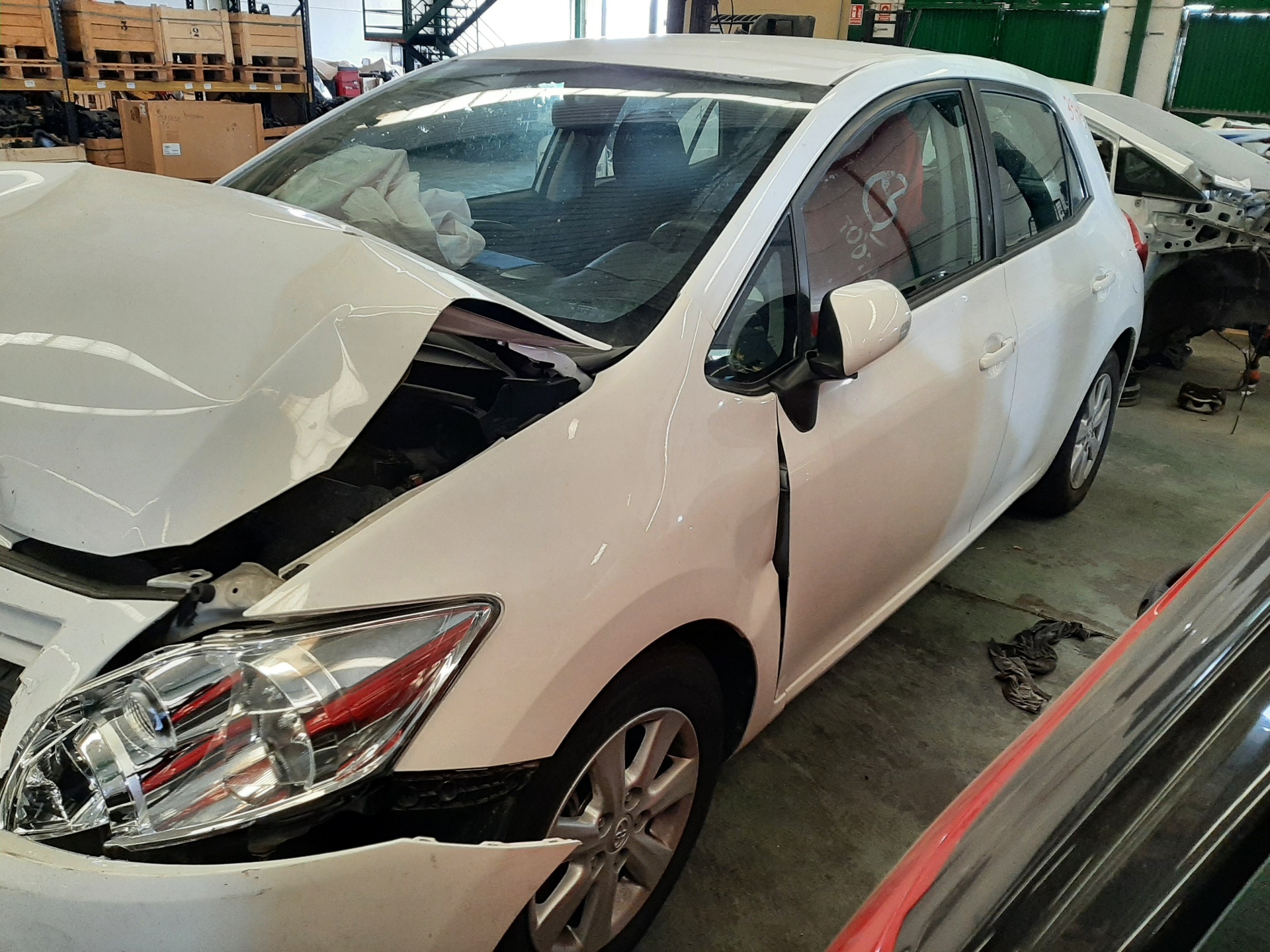 SIN DEFINIR BANDEJA TRASERA TOYOTA AURIS 2012 26296 devimagesvext/08283e45-1ba6-4c70-9a92-5b0ff35685bb/migcrv/imagenes/000/000/389/000000389178.jpeg
