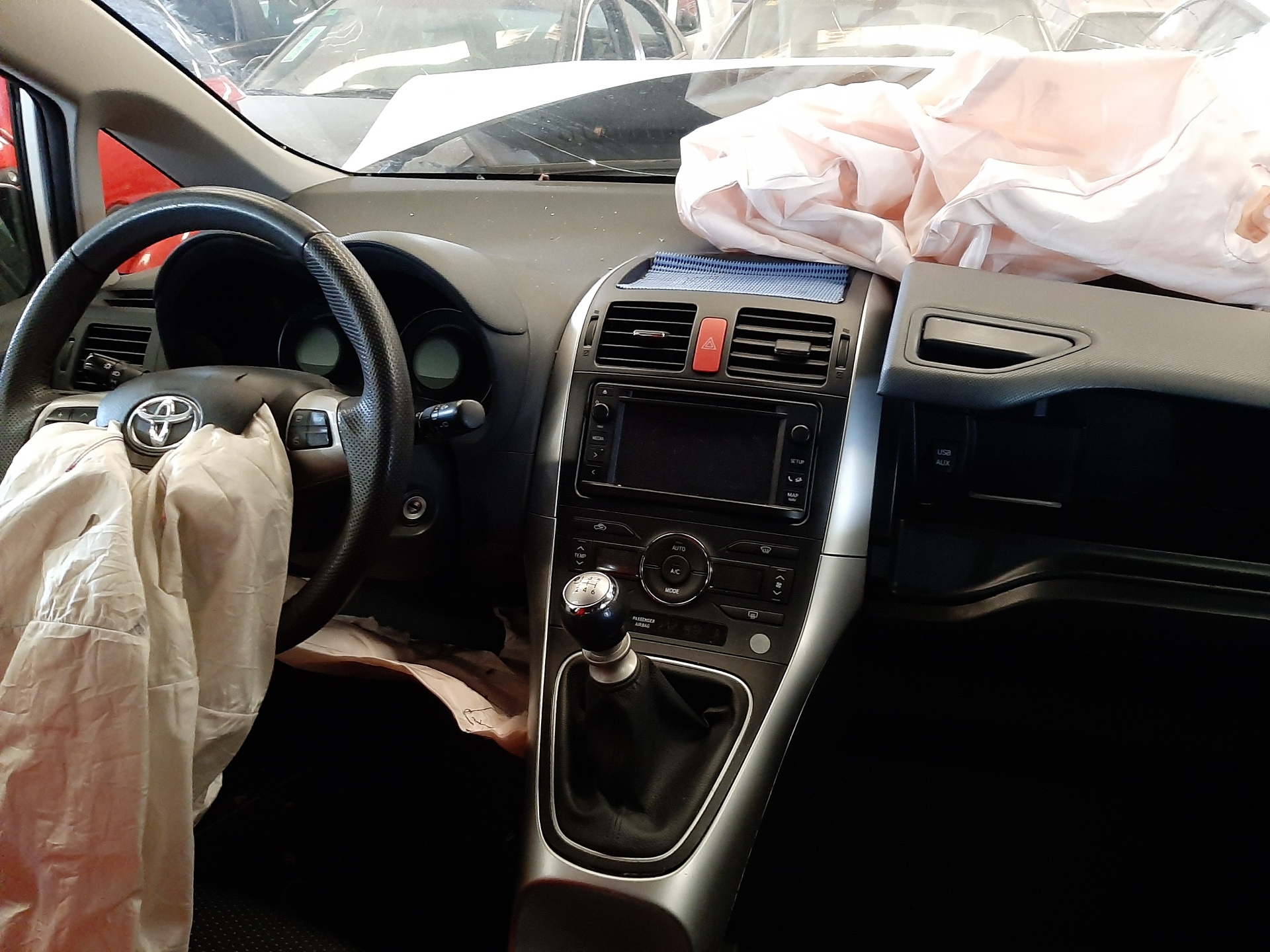 SIN DEFINIR BANDEJA TRASERA TOYOTA AURIS 2012 26296 devimagesvext/08283e45-1ba6-4c70-9a92-5b0ff35685bb/migcrv/imagenes/000/000/389/000000389186.jpeg