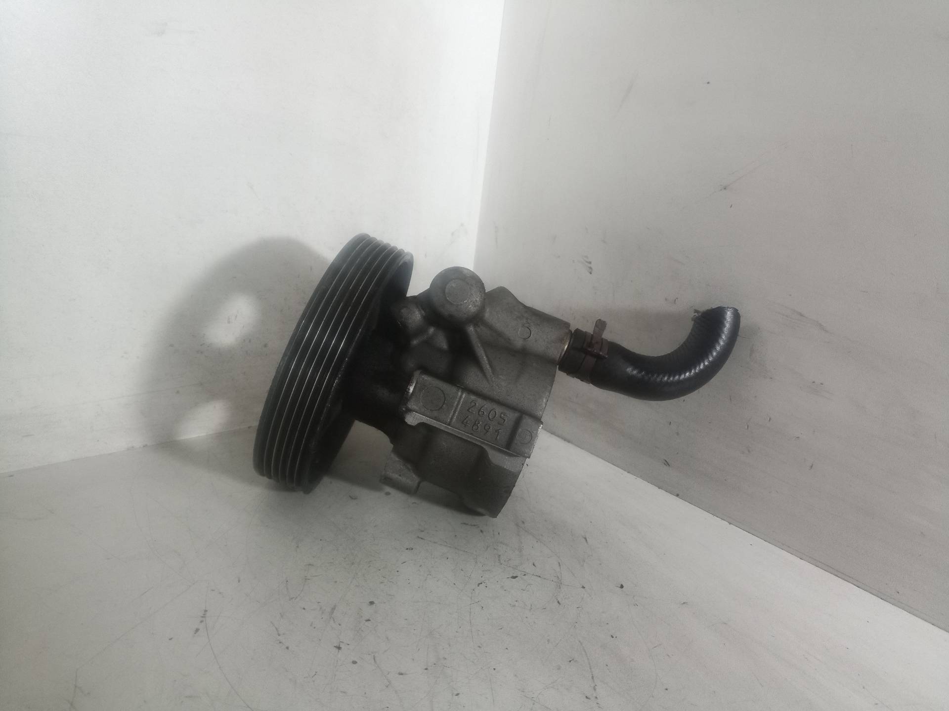 8200054528 BOMBA DIRECCION RENAULT LAGUNA 2013 27773 devimagesvext/08283e45-1ba6-4c70-9a92-5b0ff35685bb/migcrv/imagenes/000/000/406/000000406802.jpeg