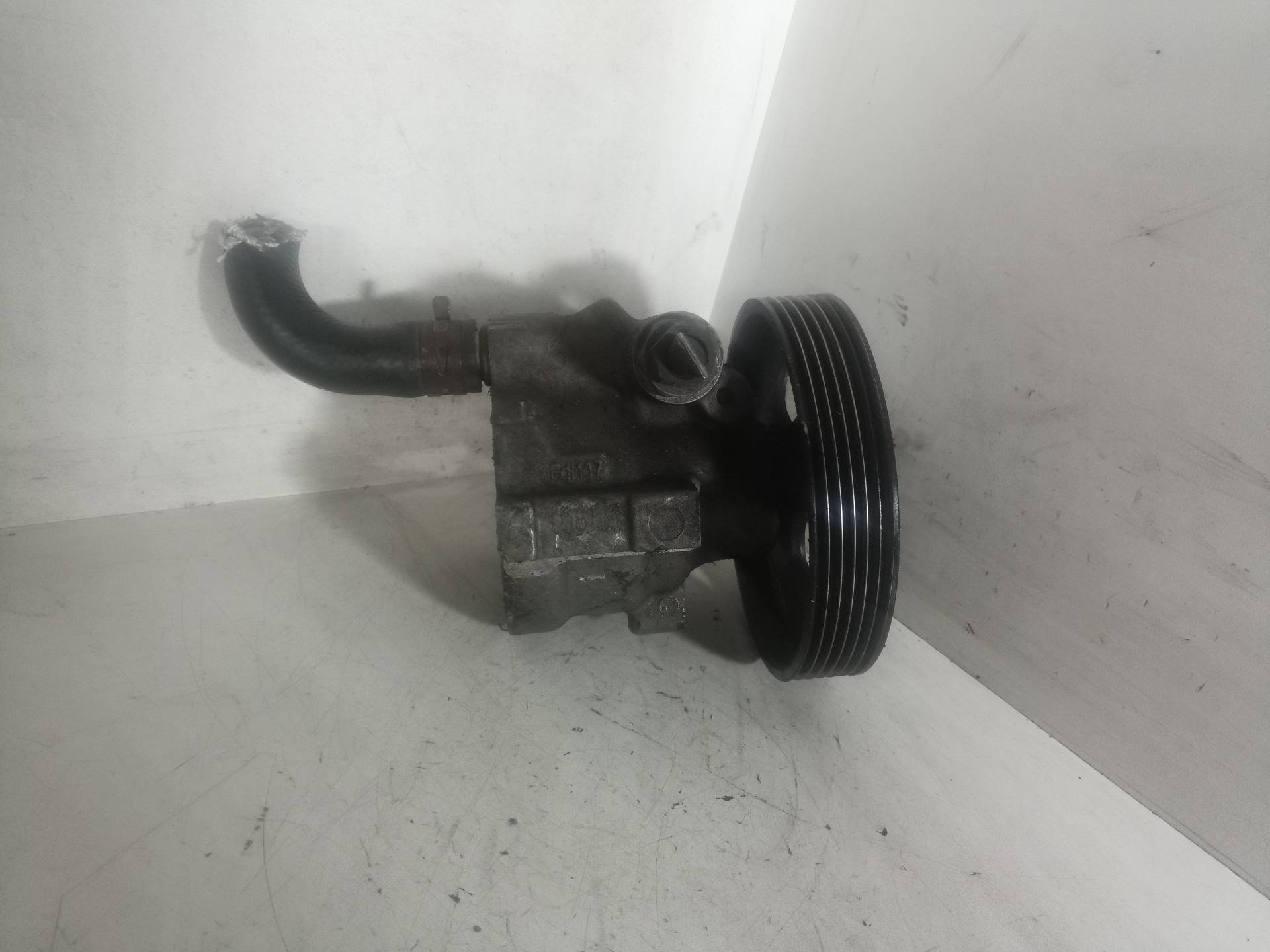 8200054528 BOMBA DIRECCION RENAULT LAGUNA 2013 27773 devimagesvext/08283e45-1ba6-4c70-9a92-5b0ff35685bb/migcrv/imagenes/000/000/406/000000406806.jpeg