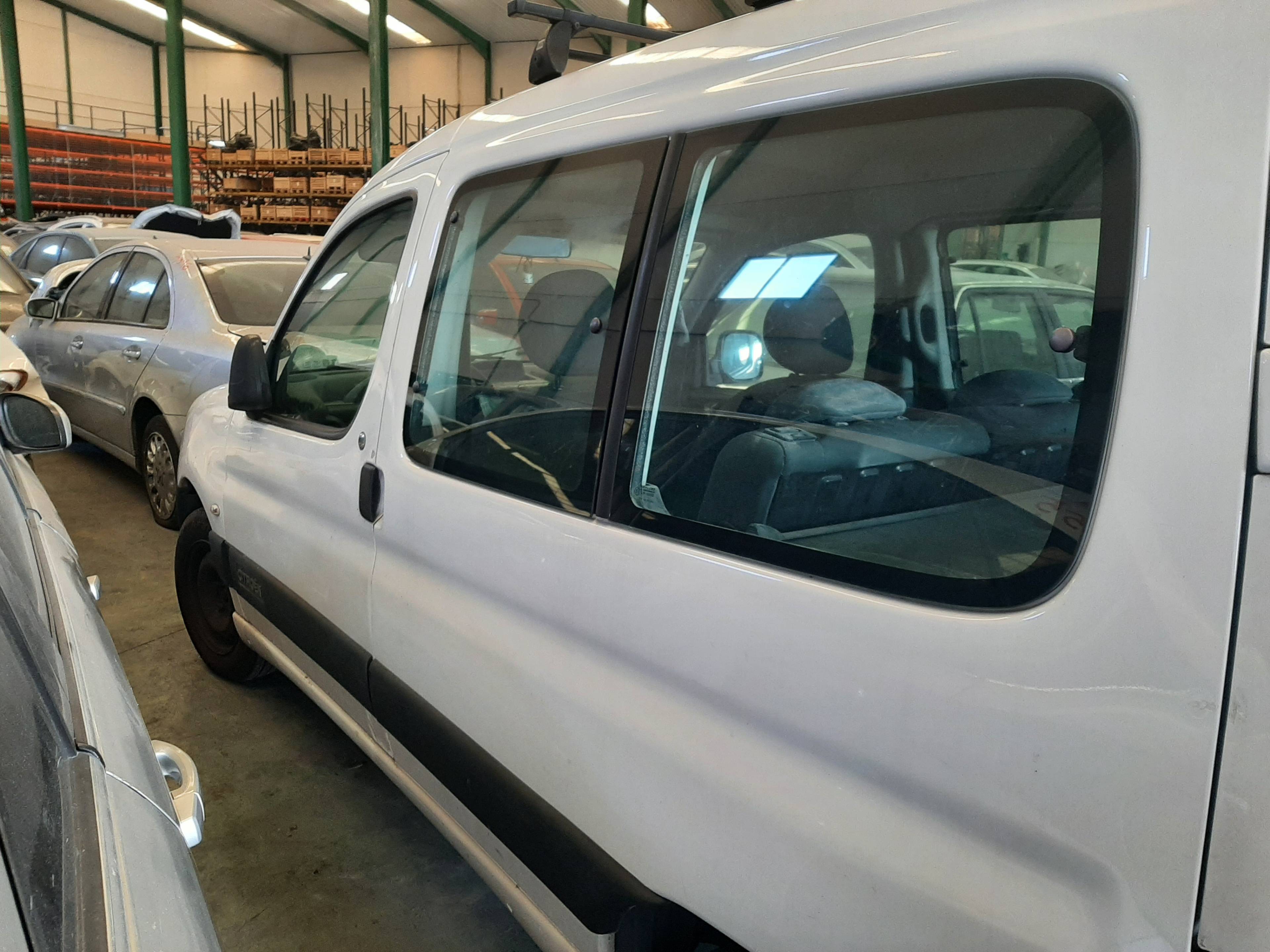 SIN DEFINIR PILOTO TRASERO DERECHO CITROEN BERLINGO 2010 31556 devimagesvext/08283e45-1ba6-4c70-9a92-5b0ff35685bb/migcrv/imagenes/000/000/414/000000414264.jpeg