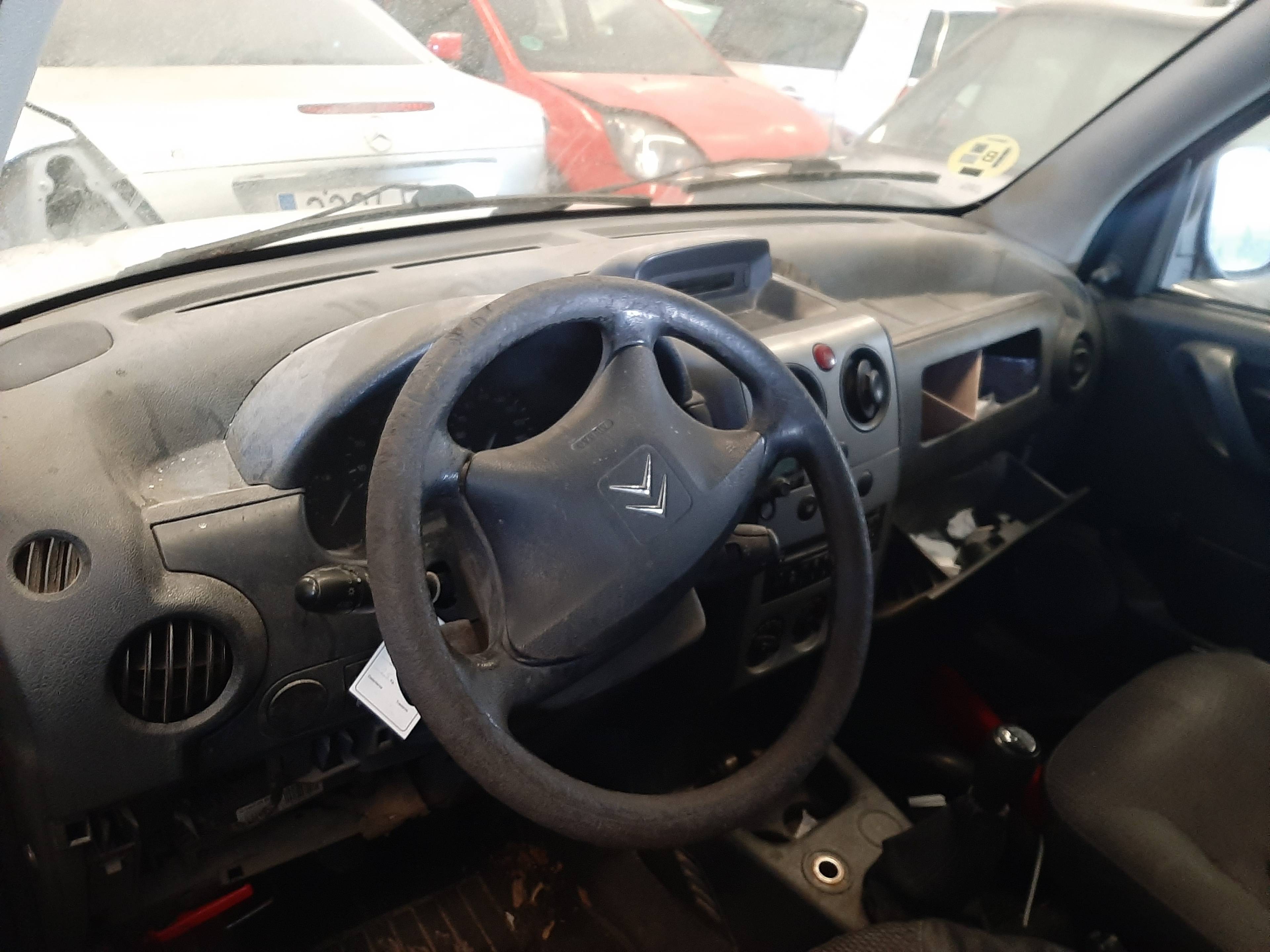 SIN DEFINIR PILOTO TRASERO DERECHO CITROEN BERLINGO 2010 31556 devimagesvext/08283e45-1ba6-4c70-9a92-5b0ff35685bb/migcrv/imagenes/000/000/414/000000414268.jpeg