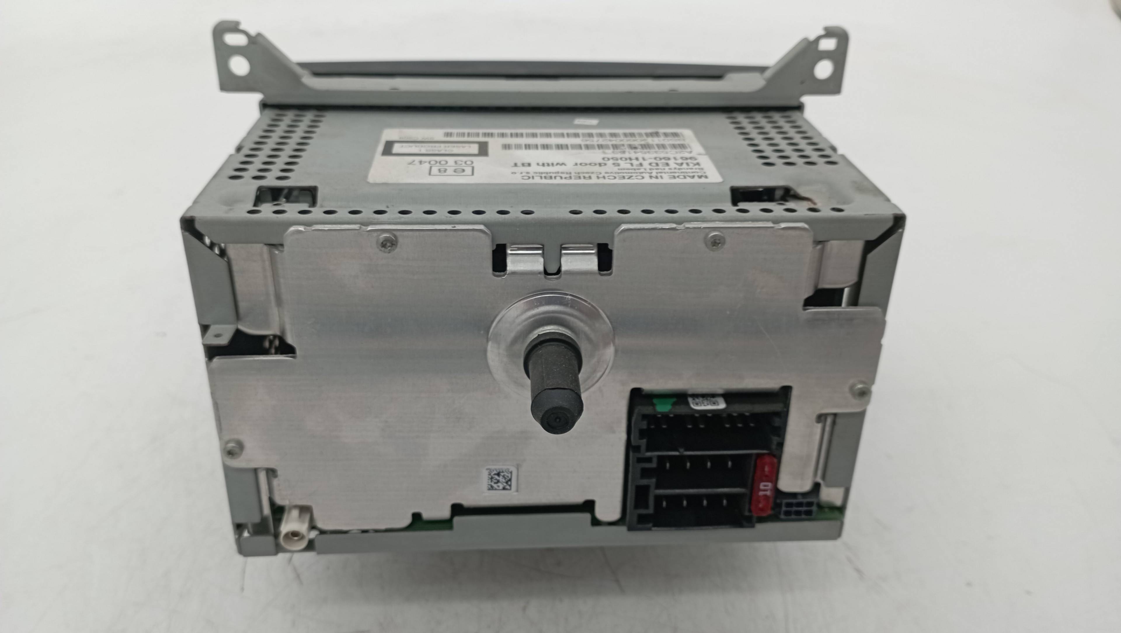 961601H050 SISTEMA AUDIO RADIO CD KIA CEED 2010 22795 devimagesvext/08283e45-1ba6-4c70-9a92-5b0ff35685bb/migcrv/imagenes/000/000/444/000000444656.jpeg