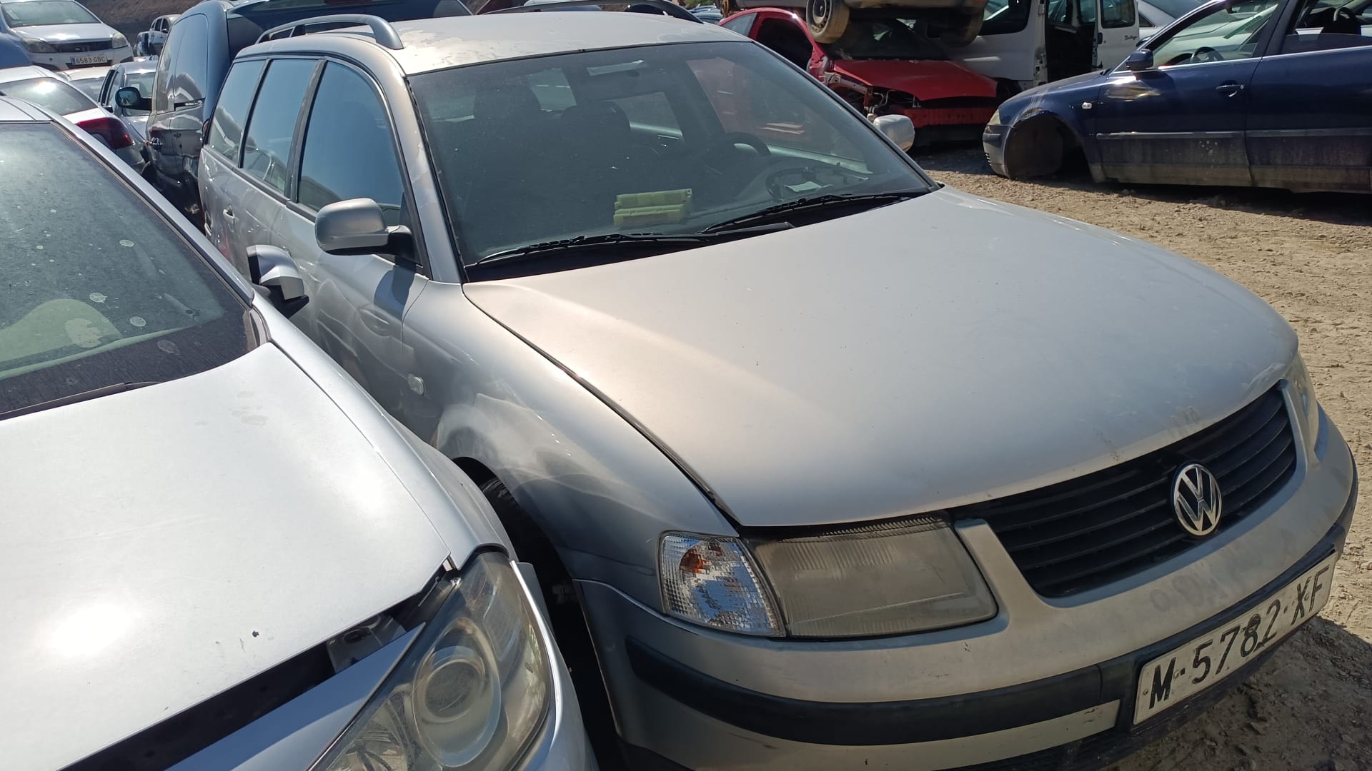 084411516RF  VOLKSWAGEN PASSAT BERLINA 1999 14909 devimagesvext/08283e45-1ba6-4c70-9a92-5b0ff35685bb/migcrv/imagenes/000/000/449/000000449214.jpeg