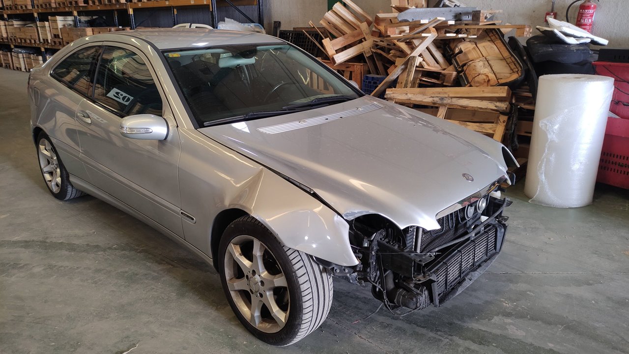 SIN DEFINIR VOLANTE MOTOR MERCEDES-BENZ C BERLINA 2003 32392 devimagesvext/08283e45-1ba6-4c70-9a92-5b0ff35685bb/migcrv/imagenes/000/000/458/000000458398.jpeg