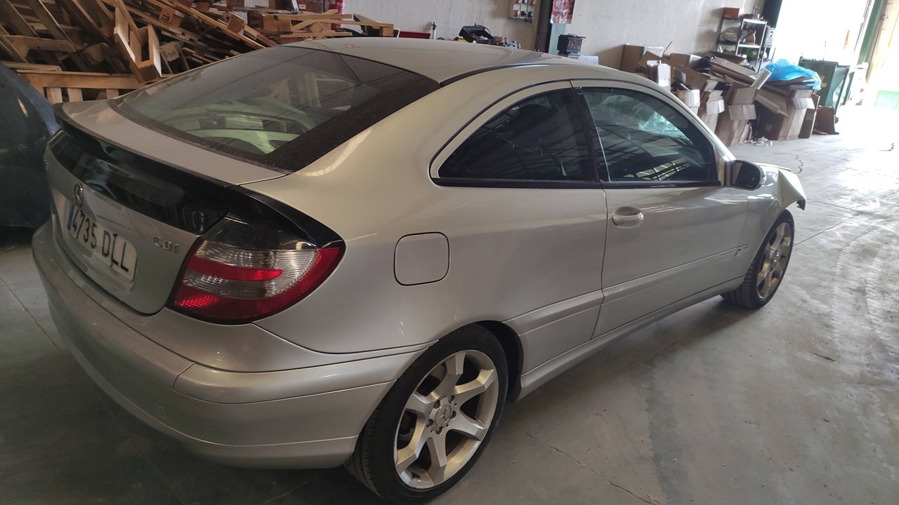 SIN DEFINIR VOLANTE MOTOR MERCEDES-BENZ C BERLINA 2003 32392 devimagesvext/08283e45-1ba6-4c70-9a92-5b0ff35685bb/migcrv/imagenes/000/000/458/000000458404.jpeg