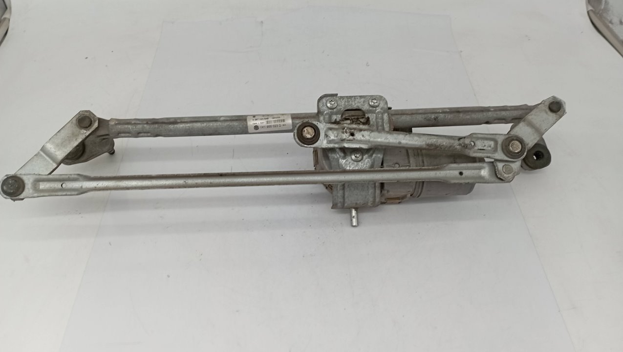 0390241744 MOTOR LIMPIA DELANTERO VOLKSWAGEN GOLF V 2005 17754 devimagesvext/08283e45-1ba6-4c70-9a92-5b0ff35685bb/migcrv/imagenes/000/000/461/000000461124.jpeg