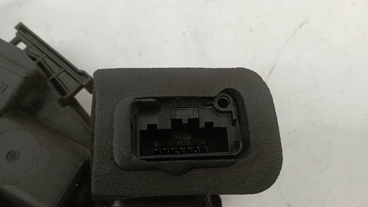5E1837016 CERRADURA PUERTA DELANTERA DERECHA SEAT TOLEDO 2013 29618 devimagesvext/08283e45-1ba6-4c70-9a92-5b0ff35685bb/migcrv/imagenes/000/000/467/000000467450.jpeg