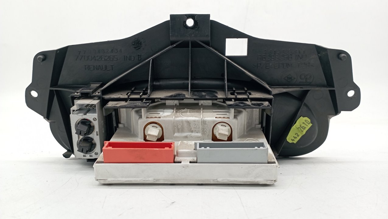 P7700428029A  RENAULT SCENIC I 1999 23973 devimagesvext/08283e45-1ba6-4c70-9a92-5b0ff35685bb/migcrv/imagenes/000/000/479/000000479516.jpeg