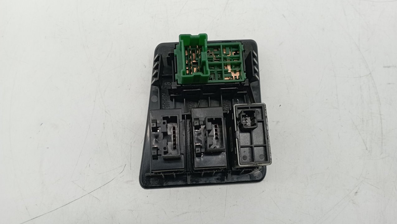 68485BR60A MANDO MULTIFUNCION NISSAN QASHQAI 2012 23717 devimagesvext/08283e45-1ba6-4c70-9a92-5b0ff35685bb/migcrv/imagenes/000/000/482/000000482542.jpeg