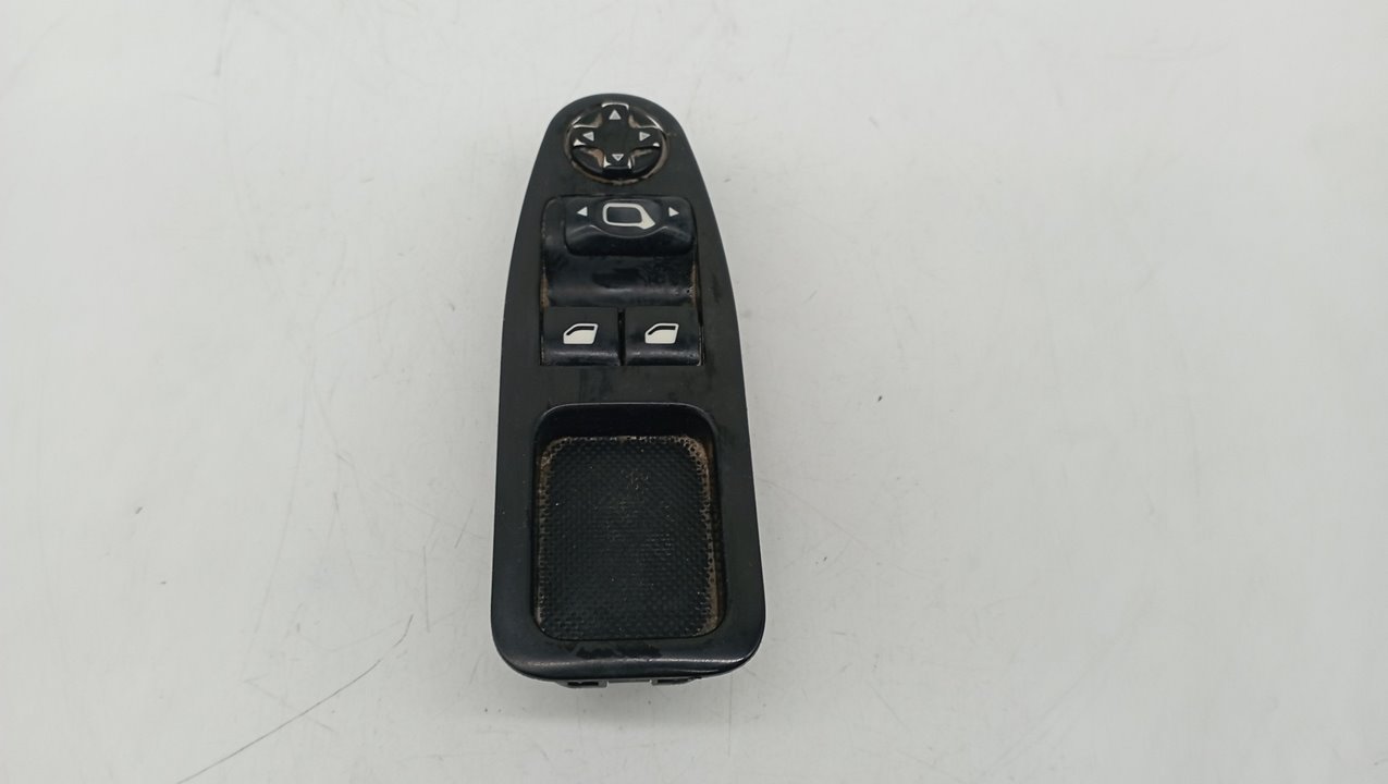 E2986206 MANDO ELEVALUNAS DELANTERO IZQUIERDO CITROEN JUMPY 2008 23177 devimagesvext/08283e45-1ba6-4c70-9a92-5b0ff35685bb/migcrv/imagenes/000/000/482/000000482648.jpeg