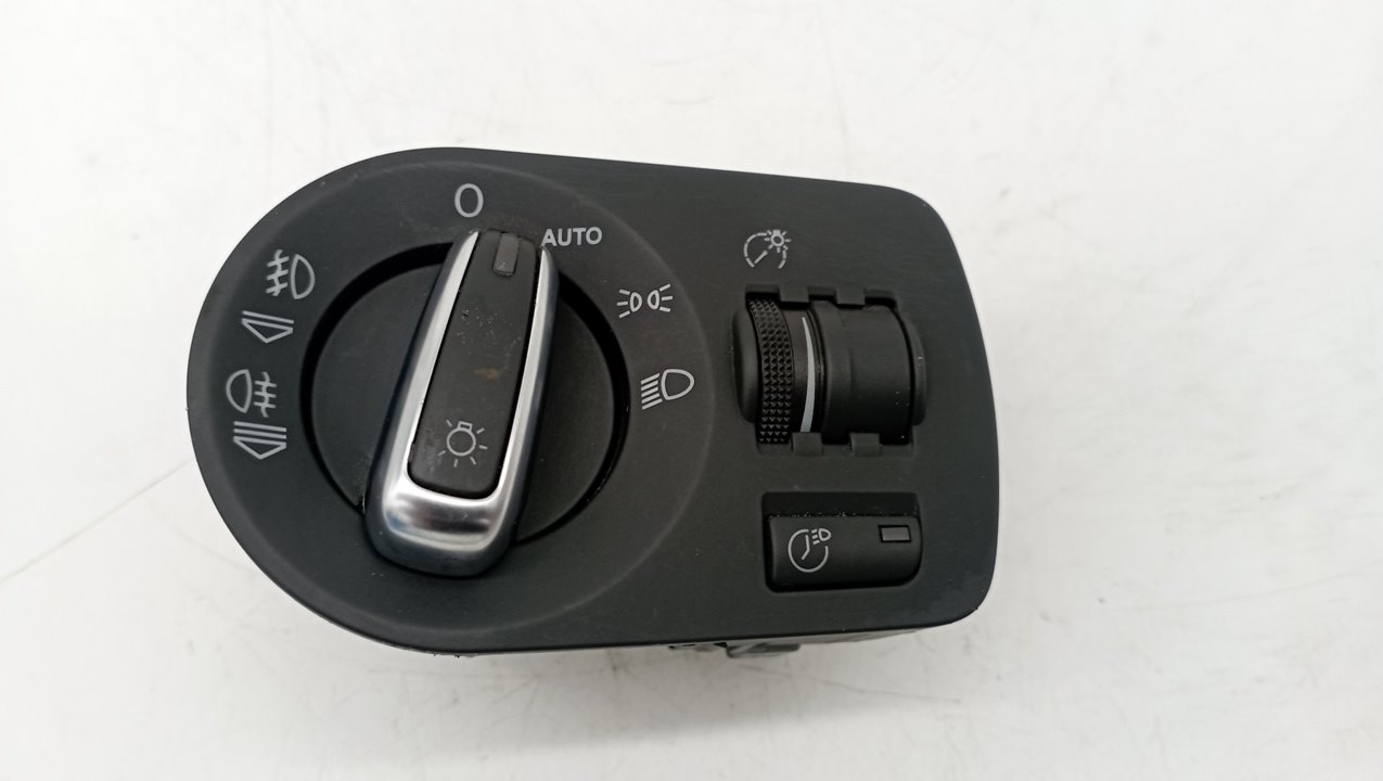 8P1919093 MANDO LUCES AUDI A3 2008 22297 devimagesvext/08283e45-1ba6-4c70-9a92-5b0ff35685bb/migcrv/imagenes/000/000/487/000000487434.jpeg