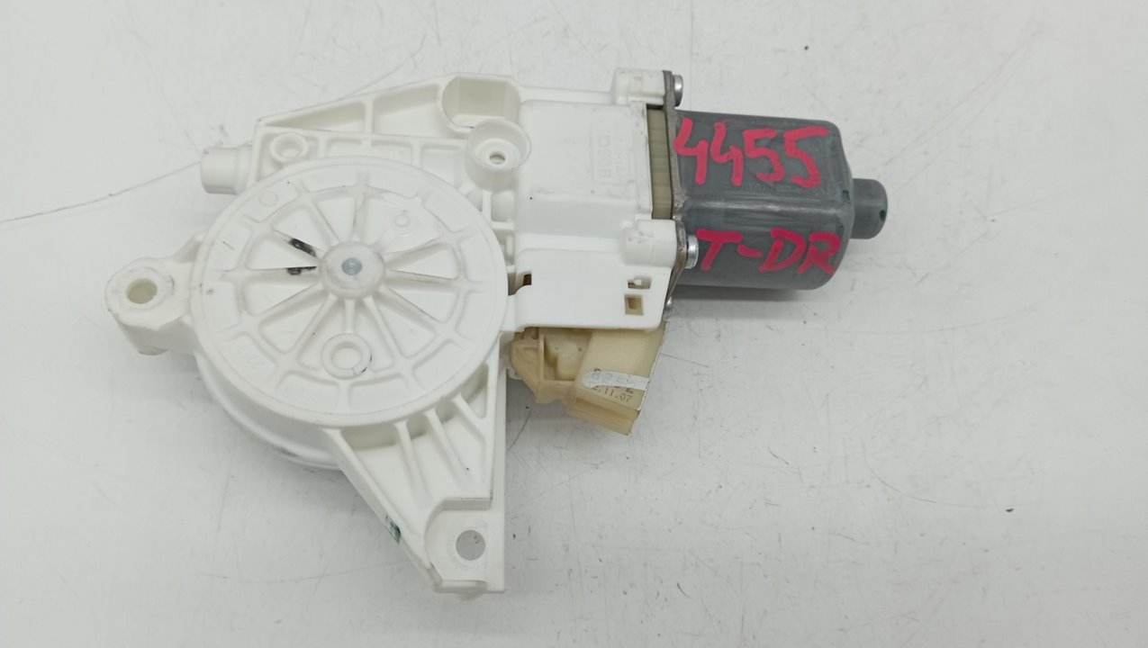 0130822280 MOTOR ELEVALUNAS TRASERO DERECHO MERCEDES-BENZ R 2008 18055 devimagesvext/08283e45-1ba6-4c70-9a92-5b0ff35685bb/migcrv/imagenes/000/000/490/000000490544.jpeg