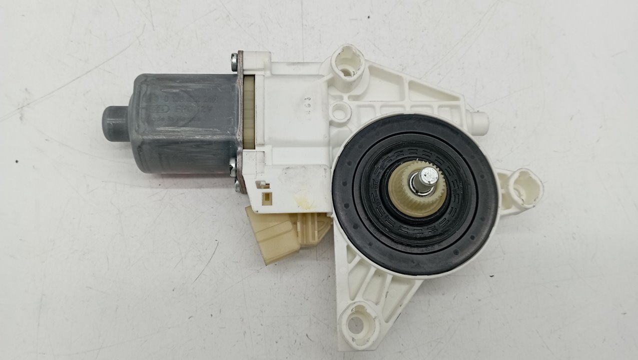0130822280 MOTOR ELEVALUNAS TRASERO DERECHO MERCEDES-BENZ R 2008 18055 devimagesvext/08283e45-1ba6-4c70-9a92-5b0ff35685bb/migcrv/imagenes/000/000/490/000000490546.jpeg