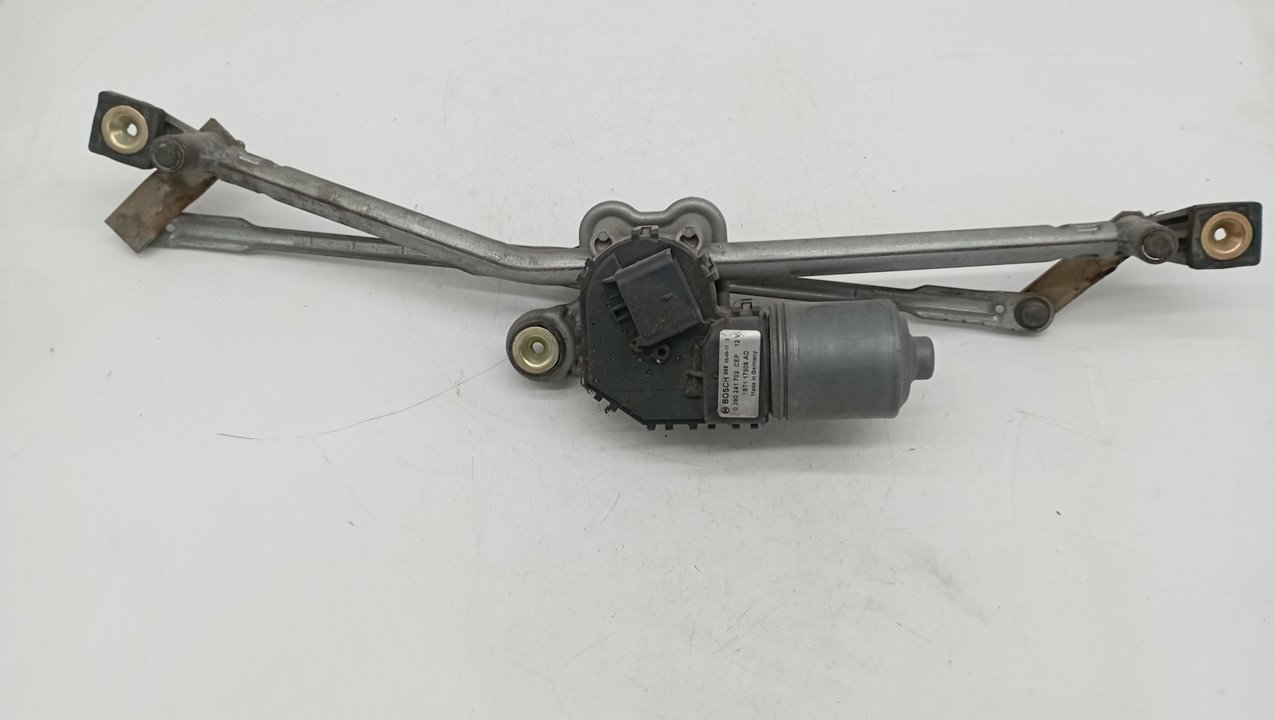 0390241702 MOTOR LIMPIA DELANTERO FORD MONDEO BERLINA 2002 17662 devimagesvext/08283e45-1ba6-4c70-9a92-5b0ff35685bb/migcrv/imagenes/000/000/492/000000492422.jpeg