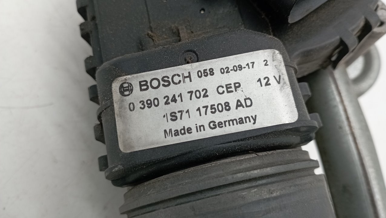 0390241702 MOTOR LIMPIA DELANTERO FORD MONDEO BERLINA 2002 17662 devimagesvext/08283e45-1ba6-4c70-9a92-5b0ff35685bb/migcrv/imagenes/000/000/492/000000492424.jpeg