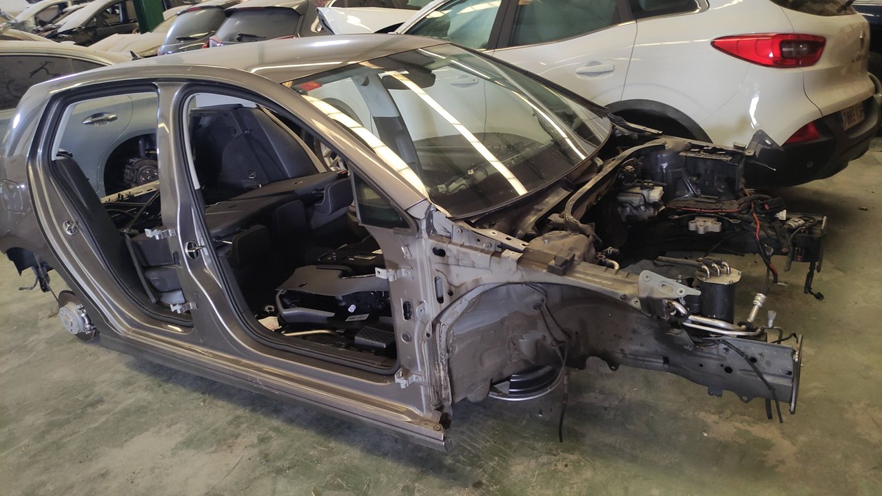 5Q0615406 PINZA DE FRENO TRASERA DERECHA VOLKSWAGEN GOLF VII 2016 34934 devimagesvext/08283e45-1ba6-4c70-9a92-5b0ff35685bb/migcrv/imagenes/000/000/496/000000496718.jpeg
