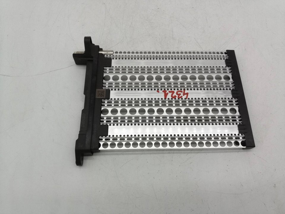 5Q0963235C RESISTENCIA CALEFACCION VOLKSWAGEN PASSAT VARIANT 2021 24747 devimagesvext/08283e45-1ba6-4c70-9a92-5b0ff35685bb/migcrv/imagenes/000/000/496/000000496778.jpeg