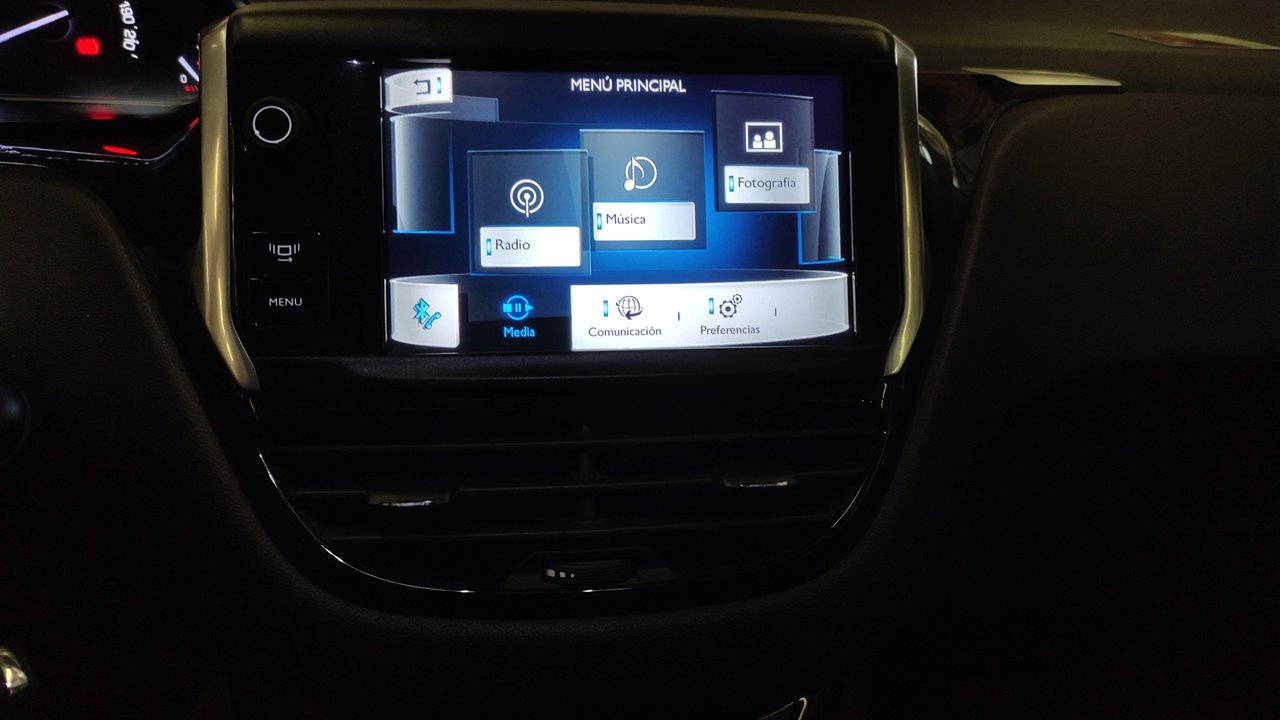 SIN DEFINIR BANDEJA TRASERA PEUGEOT 208 2012 26312 devimagesvext/08283e45-1ba6-4c70-9a92-5b0ff35685bb/migcrv/imagenes/000/000/499/000000499086.jpeg