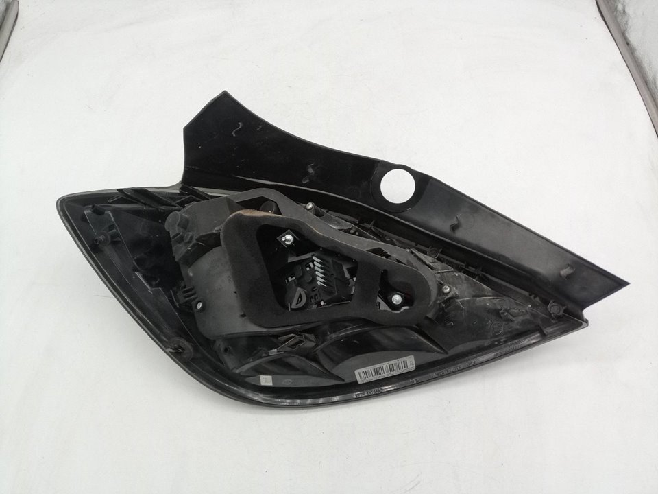 SIN DEFINIR PILOTO TRASERO DERECHO OPEL ASTRA H BERLINA 2009 31658 devimagesvext/08283e45-1ba6-4c70-9a92-5b0ff35685bb/migcrv/imagenes/000/000/499/000000499552.jpeg