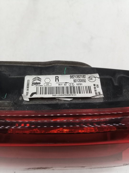 9821352180 PILOTO TRASERO DERECHO INTERIOR CITROEN C4 CACTUS 2018 31737 devimagesvext/08283e45-1ba6-4c70-9a92-5b0ff35685bb/migcrv/imagenes/000/000/500/000000500300.jpeg