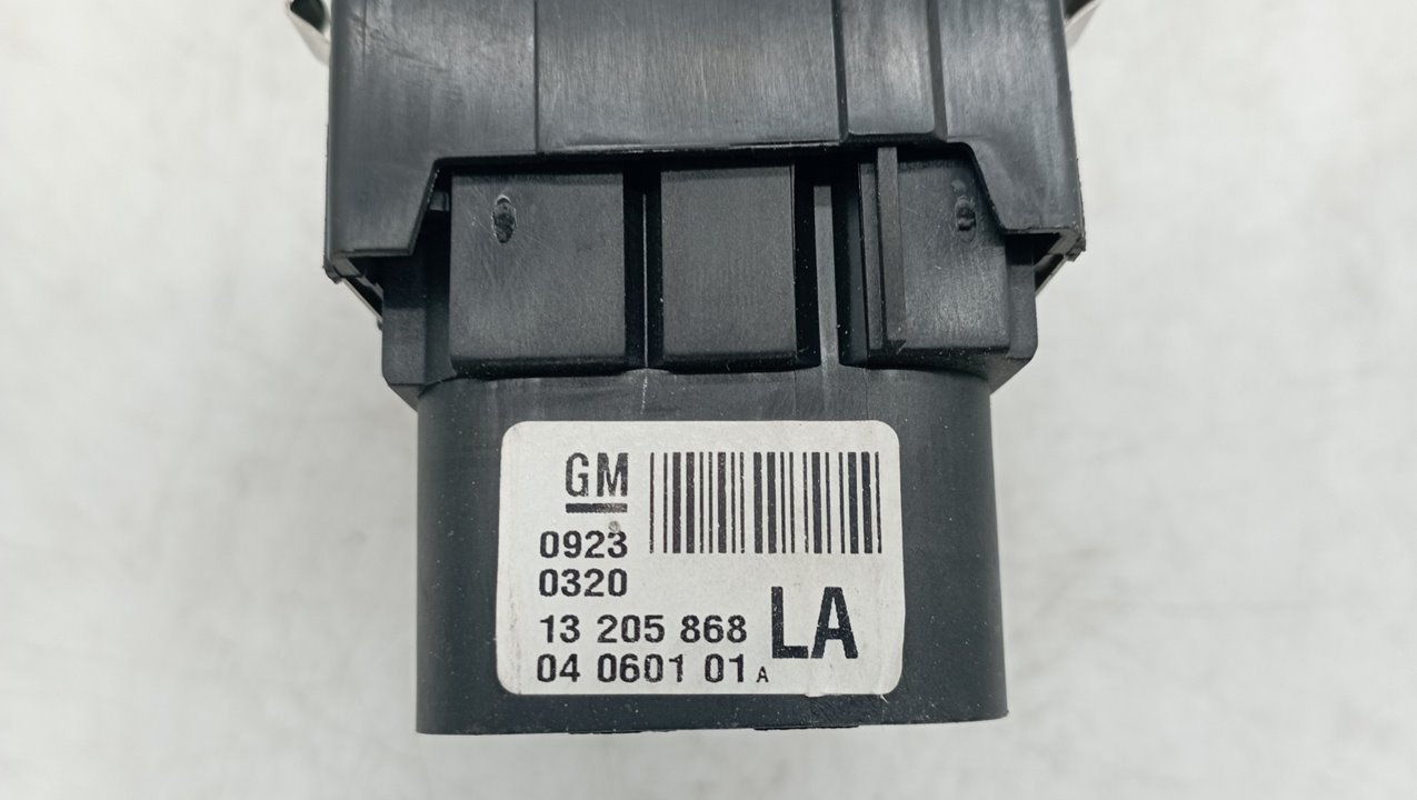 13205868 MANDO LUCES OPEL ZAFIRA B 2013 22423 devimagesvext/08283e45-1ba6-4c70-9a92-5b0ff35685bb/migcrv/imagenes/000/000/503/000000503568.jpeg