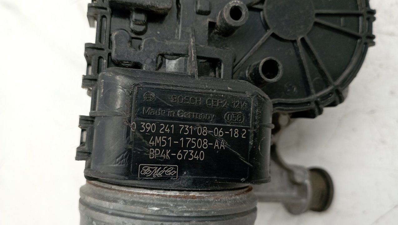 0390241731 MOTOR LIMPIA DELANTERO FORD FOCUS BERLINA 2008 17665 devimagesvext/08283e45-1ba6-4c70-9a92-5b0ff35685bb/migcrv/imagenes/000/000/512/000000512972.jpeg