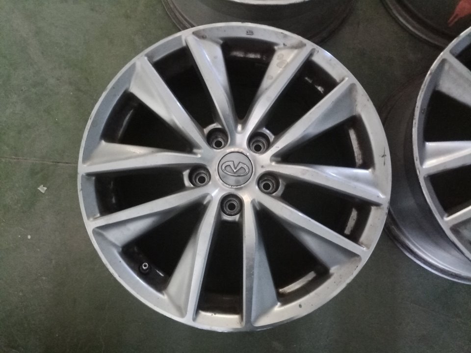 R17 JUEGO LLANTAS INFINITI Q50 2015 31020 devimagesvext/08283e45-1ba6-4c70-9a92-5b0ff35685bb/migcrv/imagenes/000/000/515/000000515926.jpeg