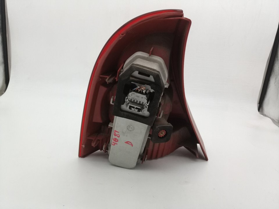 SIN DEFINIR PILOTO TRASERO DERECHO CITROEN BERLINGO 2010 31556 devimagesvext/08283e45-1ba6-4c70-9a92-5b0ff35685bb/migcrv/imagenes/000/000/523/000000523618.jpeg