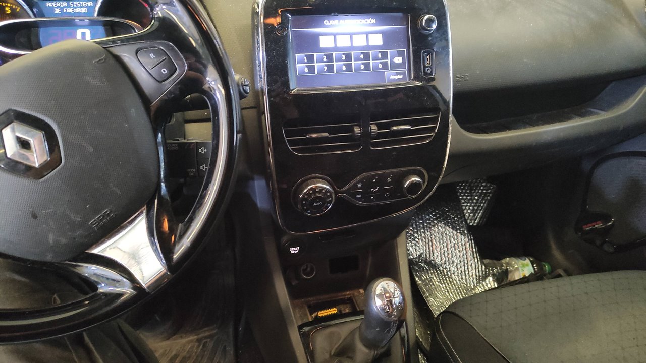 SIN DEFINIR JUEGO ASIENTOS COMPLETO RENAULT CLIO IV 2013 26101 devimagesvext/08283e45-1ba6-4c70-9a92-5b0ff35685bb/migcrv/imagenes/000/000/524/000000524972.jpeg