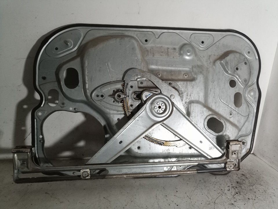 984562124 ELEVALUNAS DELANTERO IZQUIERDO FORD FOCUS BERLINA 2007 29858 devimagesvext/08283e45-1ba6-4c70-9a92-5b0ff35685bb/migcrv/imagenes/000/000/529/000000529526.jpeg