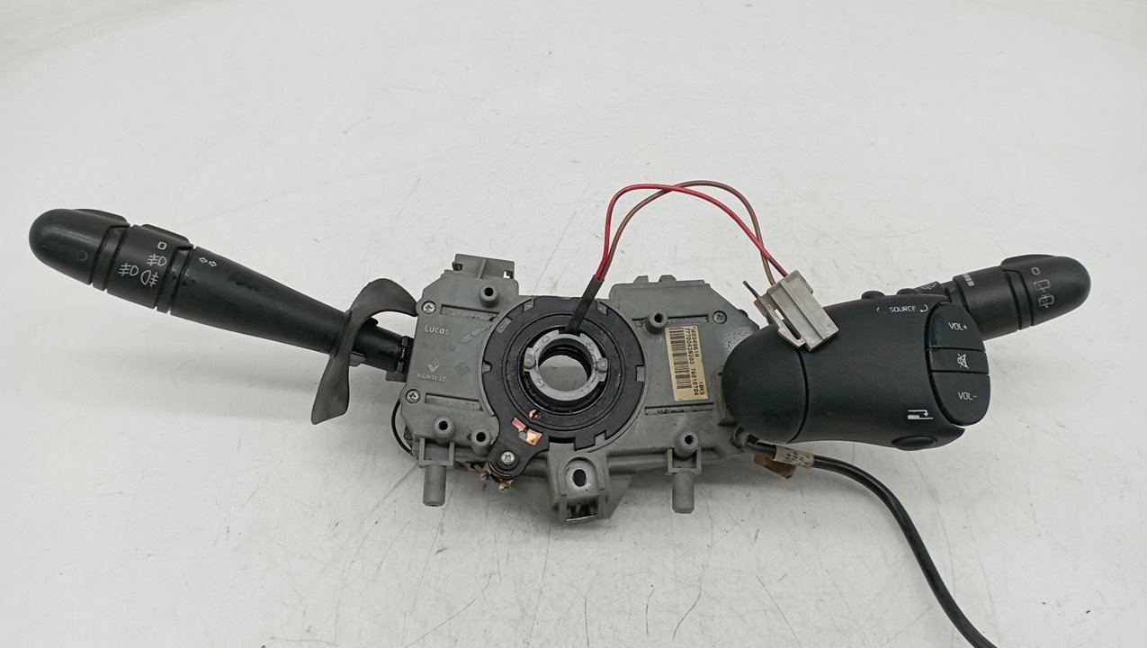 V7700428203 MANDO MULTIFUNCION RENAULT SCENIC I 1999 23655 devimagesvext/08283e45-1ba6-4c70-9a92-5b0ff35685bb/migcrv/imagenes/000/000/530/000000530075.jpeg