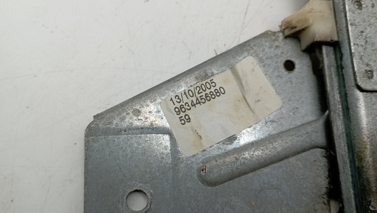 7746004701 ELEVALUNAS DELANTERO DERECHO PEUGEOT 307 BREAK SW 2006 29824 devimagesvext/08283e45-1ba6-4c70-9a92-5b0ff35685bb/migcrv/imagenes/000/000/532/000000532390.jpeg